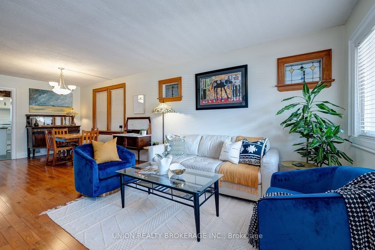 JUST PURCHASED | 223 Victoria Park Ave 🪷

Congratulations to our clients who purchased this beautiful home 3 bedroom home in the charming Upper Beach neighbourhood.

With their family expanding, our clients were seeking a spacious home where their s