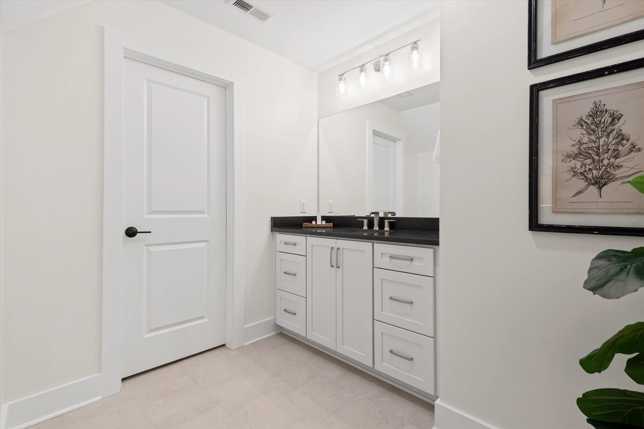 19-41-73 Peregrine Ln-34.jpg