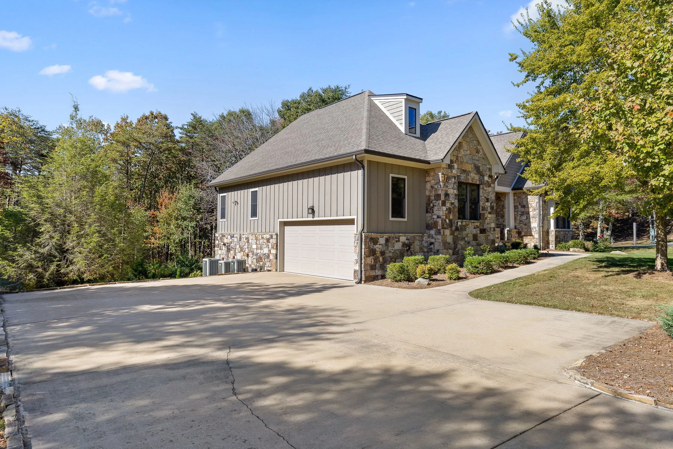 78 Canyon Ridge-2.jpg