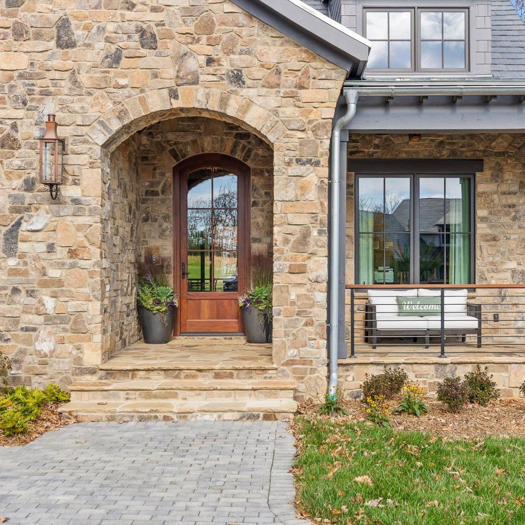 A home with a story behind it.

Created in partnership with Garden &amp; Gun and AR Homes, this four-bedroom, four-and-a-half-bath home brings Southern character to the mountain at 217 Clubhouse Lane.

3,798 square feet. Furnished by Lee Industries. 