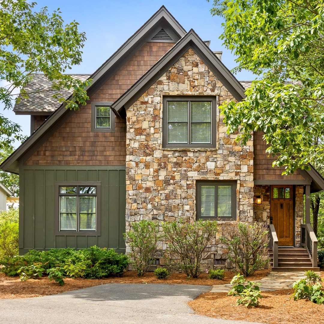 Not every mountain view comes with the right home already built.

McLemore Resort homesites offer the flexibility to create a home that fits your vision, with opportunities to build in fairway, forest, and cove settings. Homesite packages from the lo
