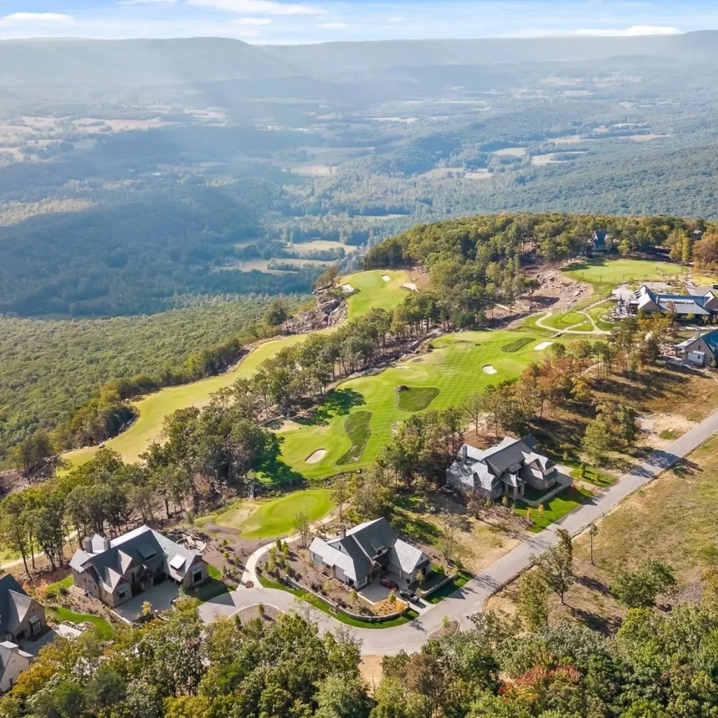 For many owners, it started with a stay.

A weekend at Cloudland, a round at The Keep, dinner at Auld Alliance, and suddenly the idea of owning here starts to make sense.

Real estate from the low $900s. The real estate team is ready when you are.

R