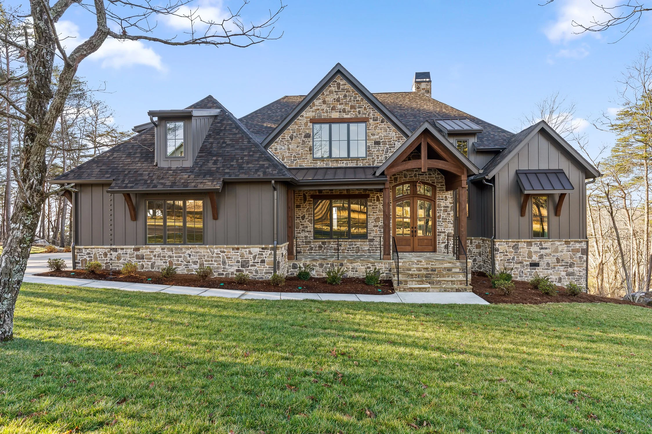 01-Mclemore Club-1.jpg