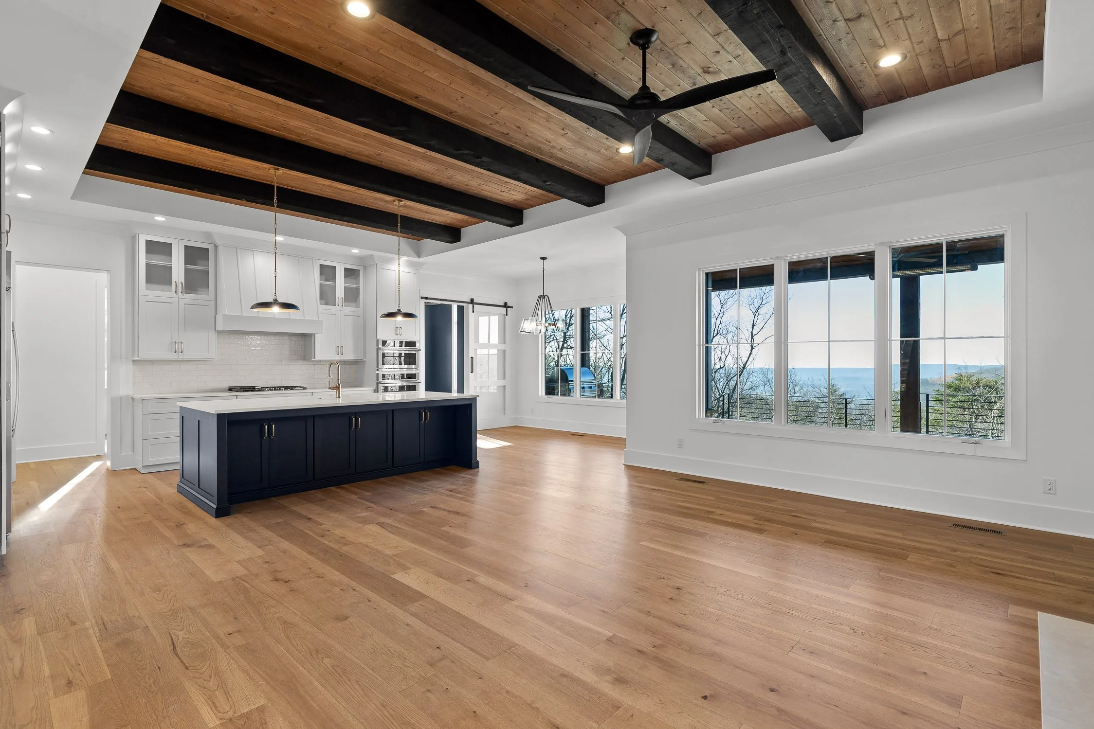 12-Mclemore Club-12.jpg