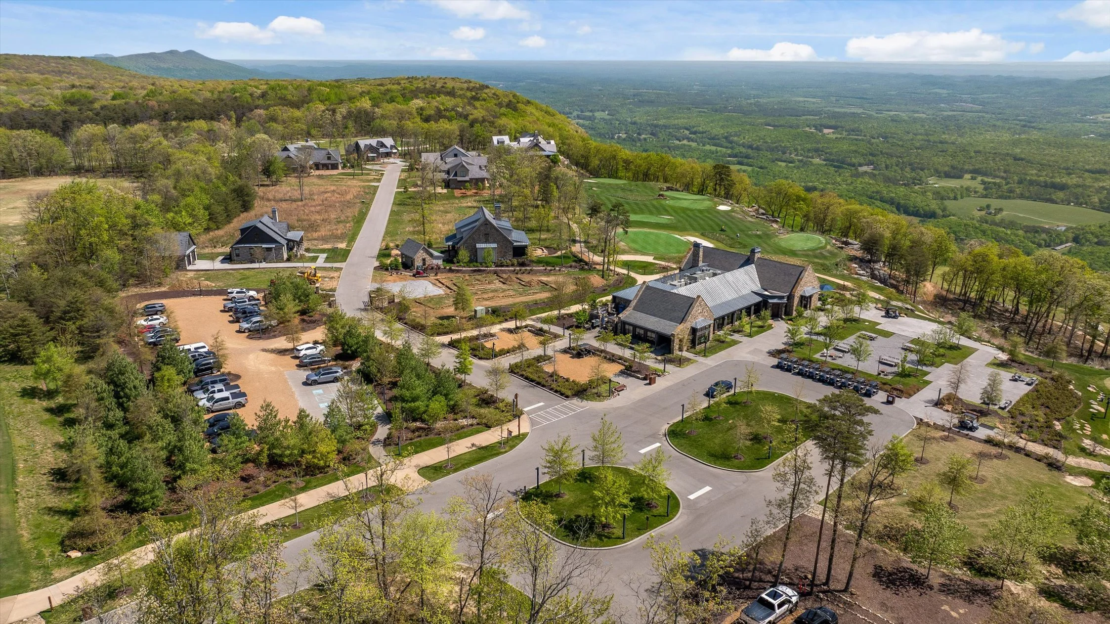 60-75 Clubhouse-60.jpg
