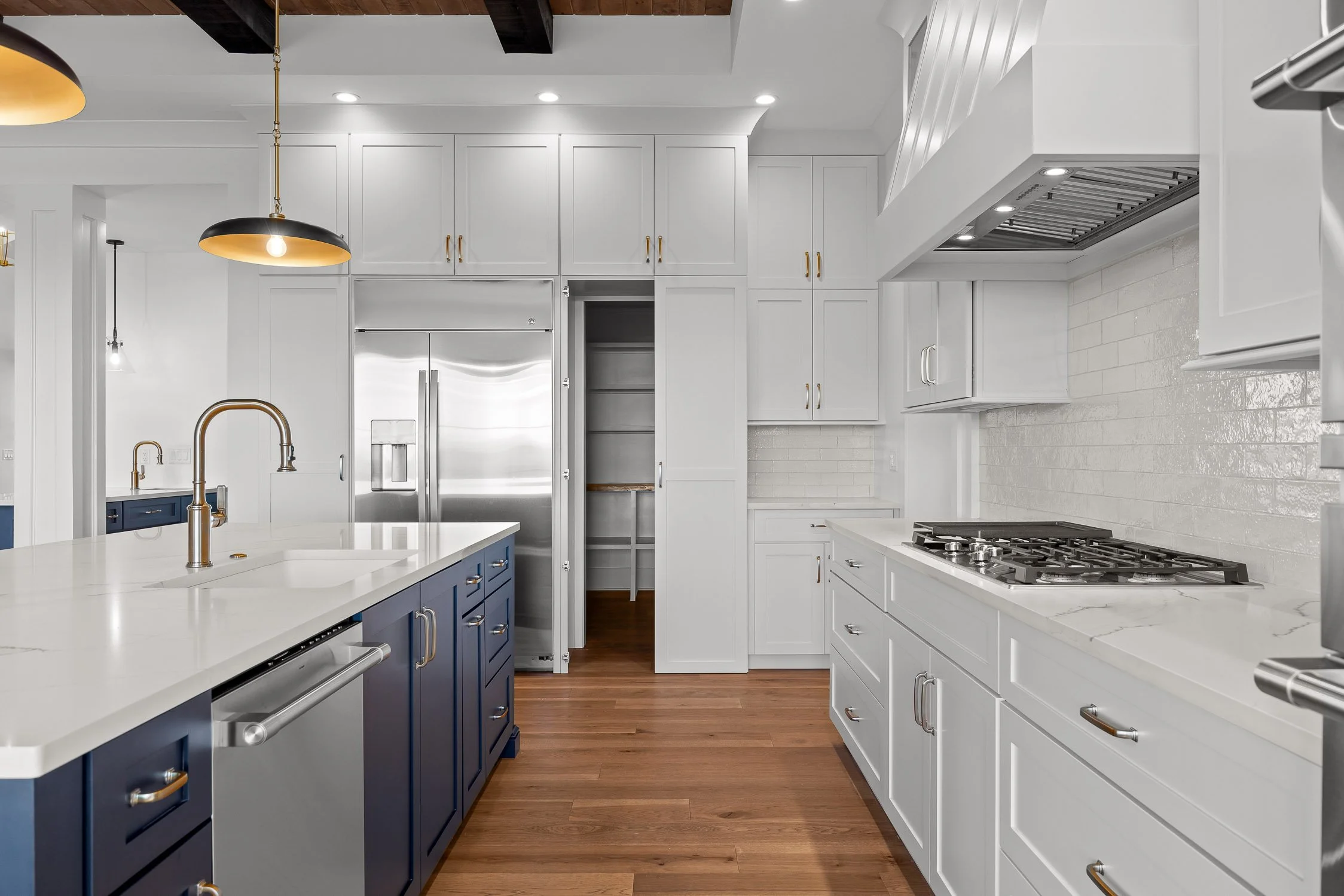 25-Mclemore Club-25.jpg