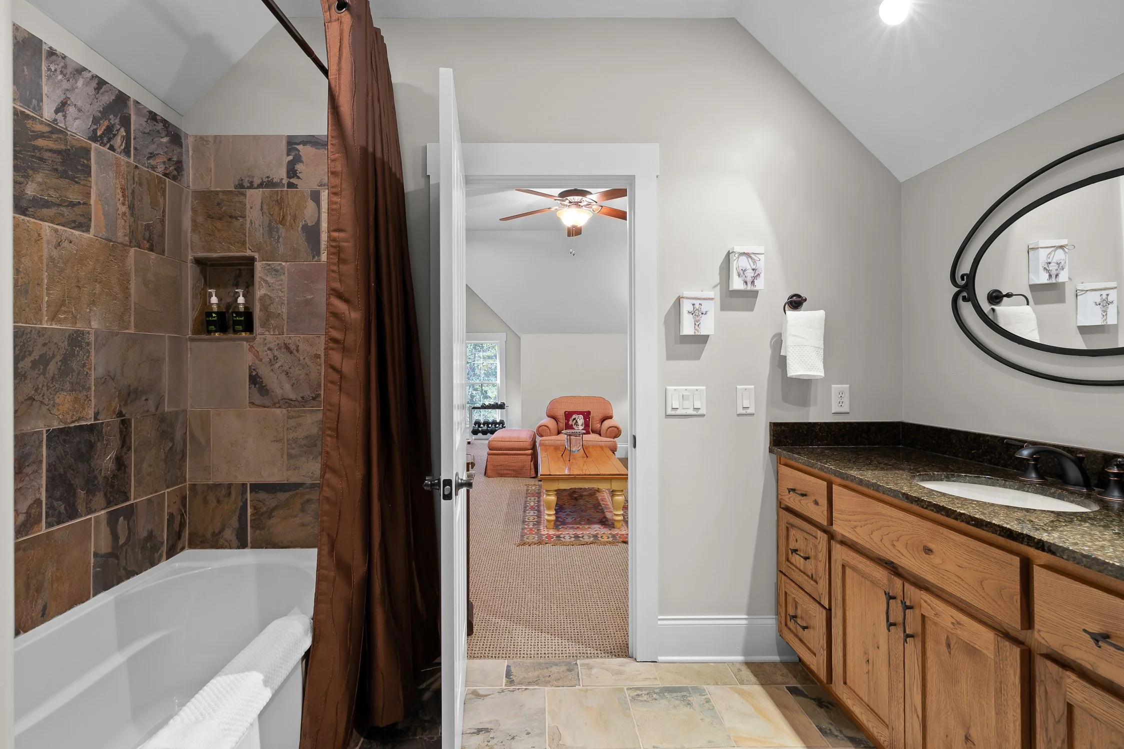 78 Canyon Ridge-33.jpg