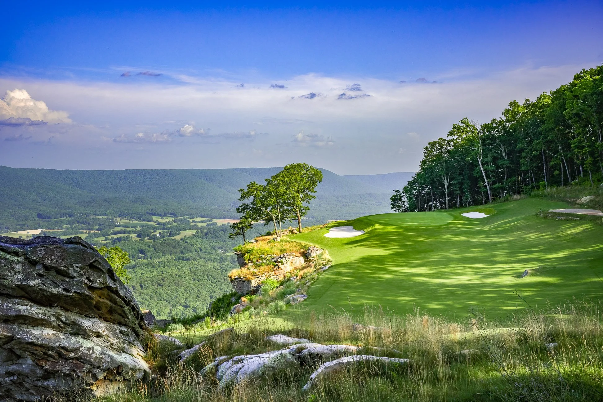 GOLF ABOVE THE CLOUDS — THE MCLEMORE RESORT ON LOOKOUT MOUNTAIN,