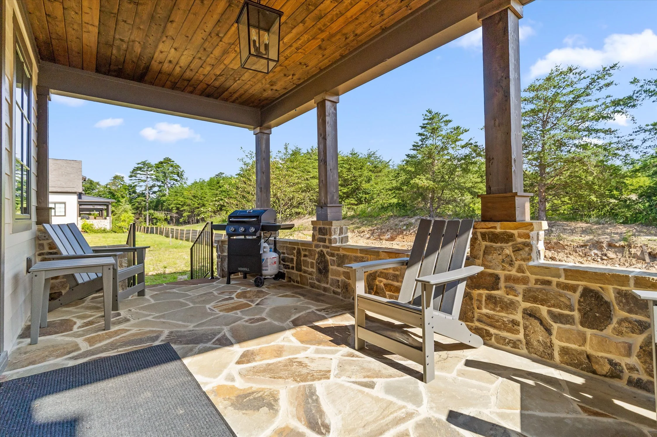 24-02-73 Peregrine Ln-44.jpg
