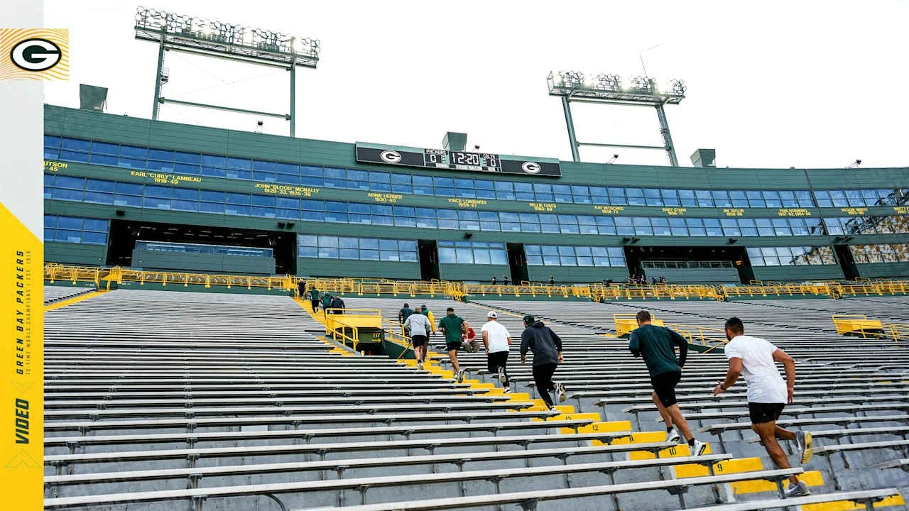 packers stair climb25.jpeg