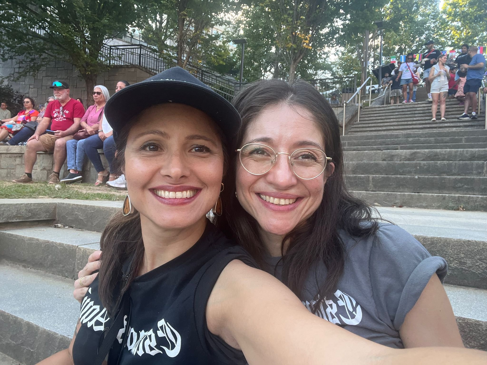 208_09.13.25_EstamosAquiFiesta.jpg