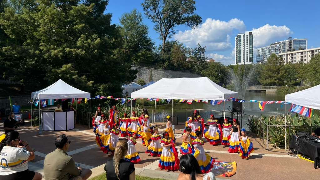 192_09.13.25_EstamosAquiFiesta.jpg
