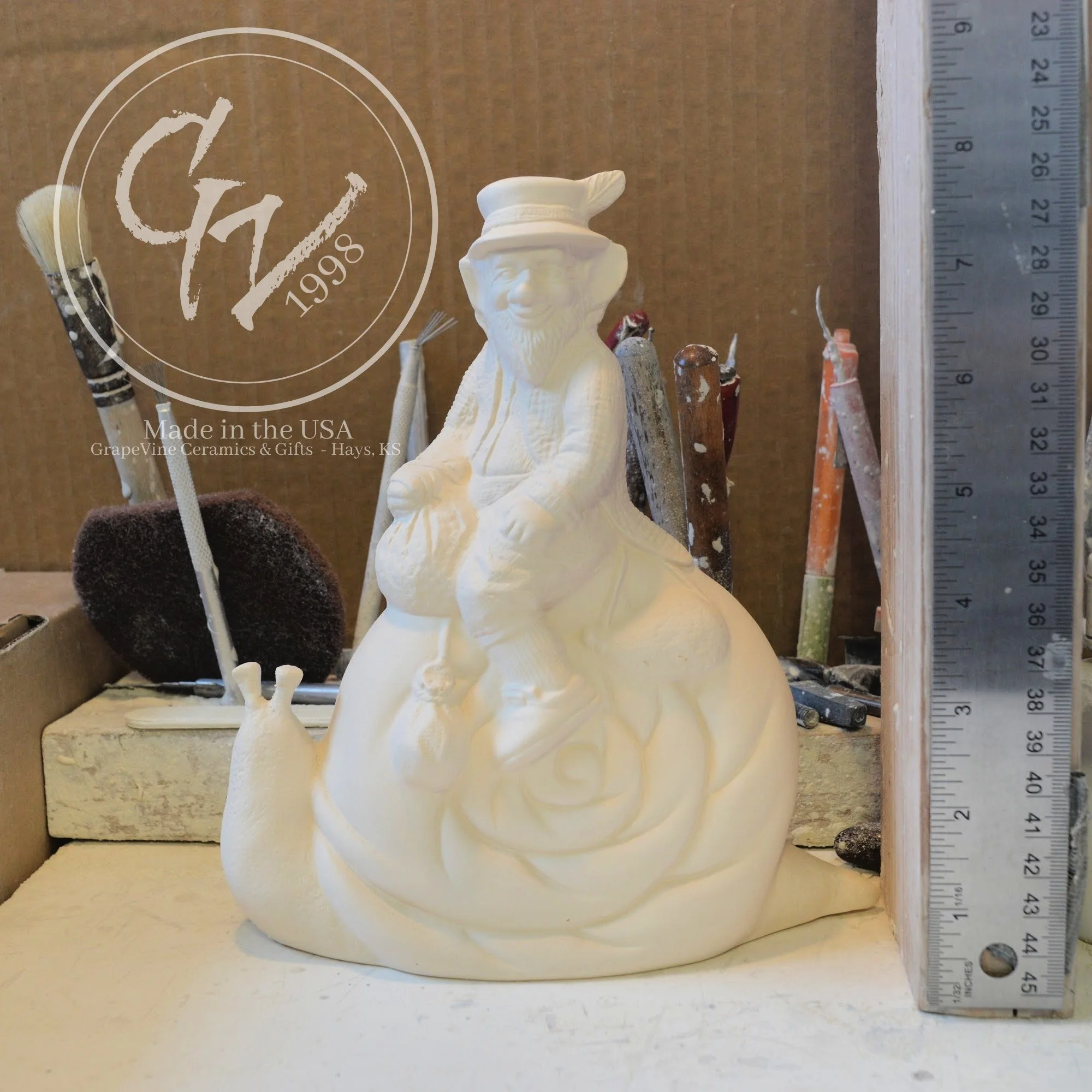 GrapeVine Ceramics-Fantasy Folk Snail-Kimple 1849.1.jpg