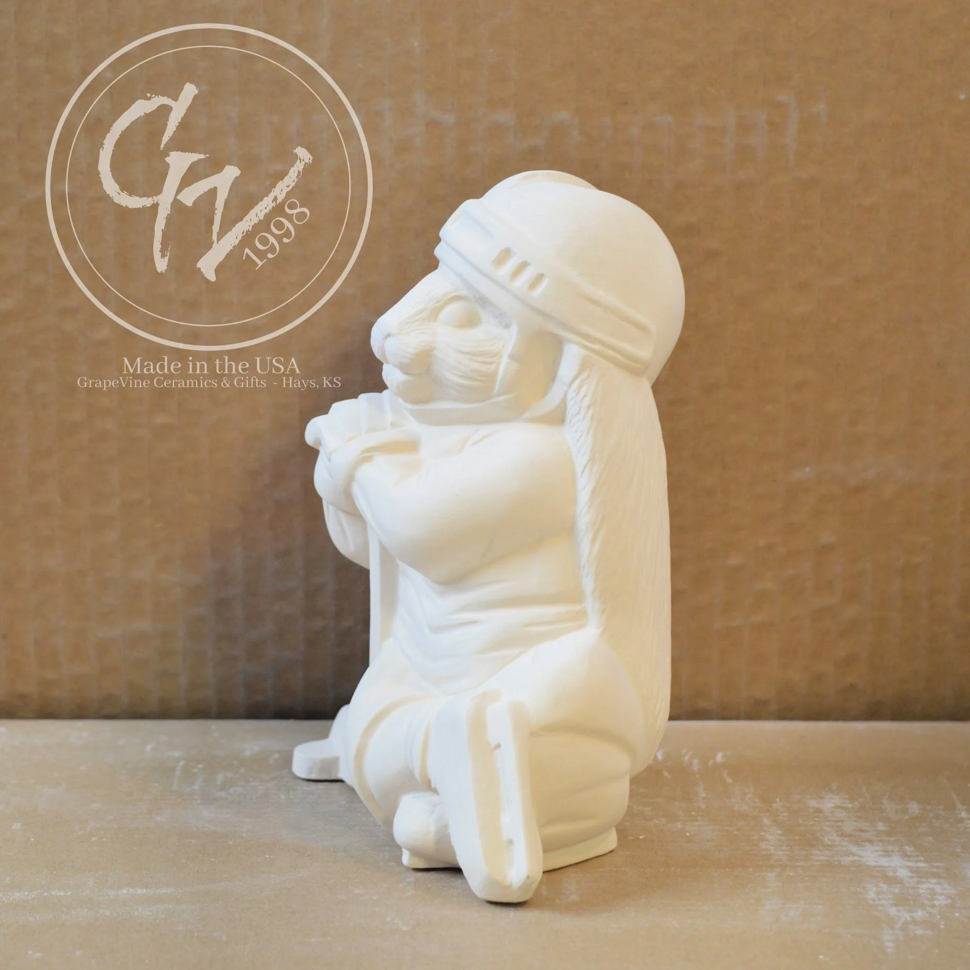 GrapeVine Ceramics - Mario Hockey Hare Kin-Mayco MO827.4.jpg