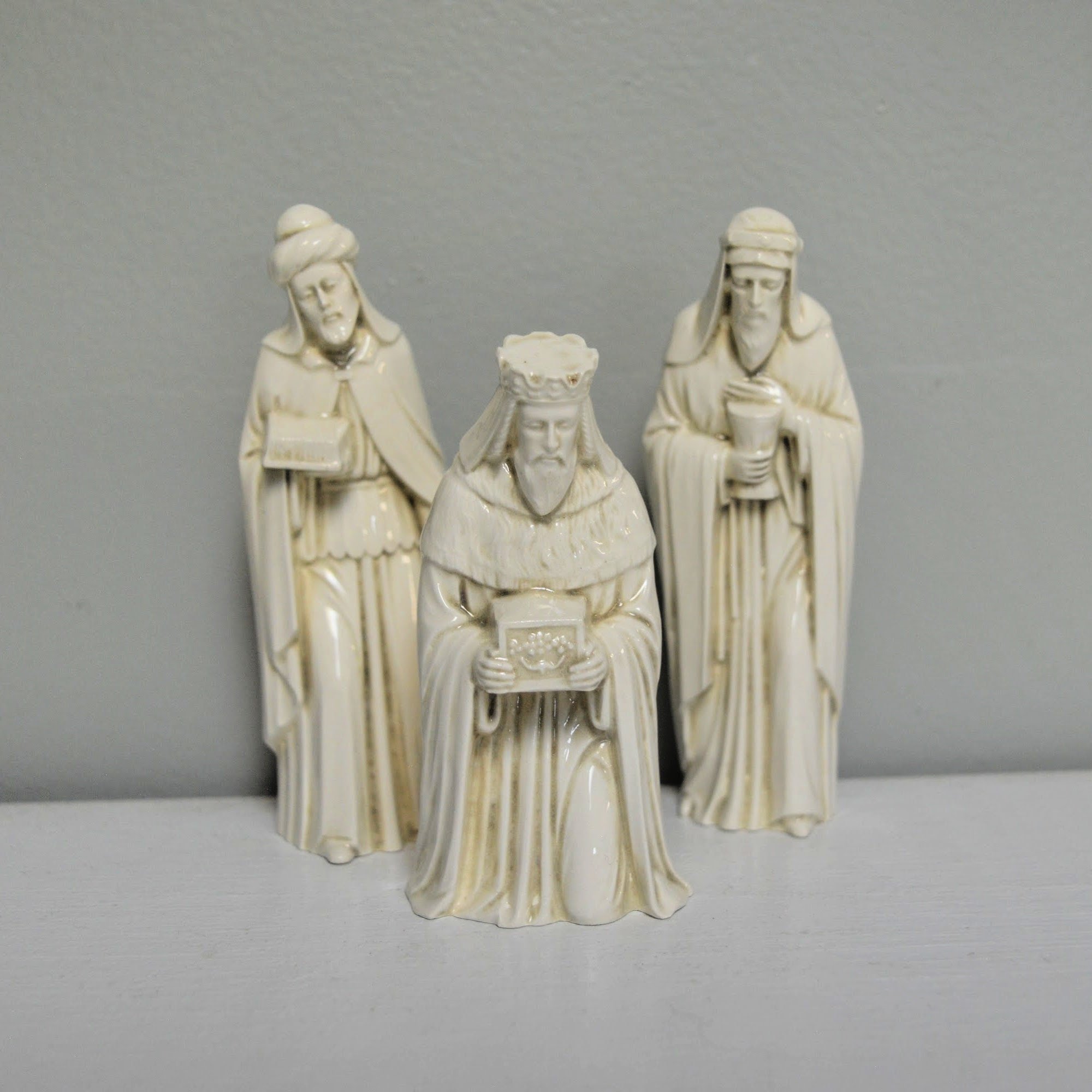 https://i.etsystatic.com/5558422/r/il/784dee/2840645264/il_fullxfull.2840645264_h8lv.jpg