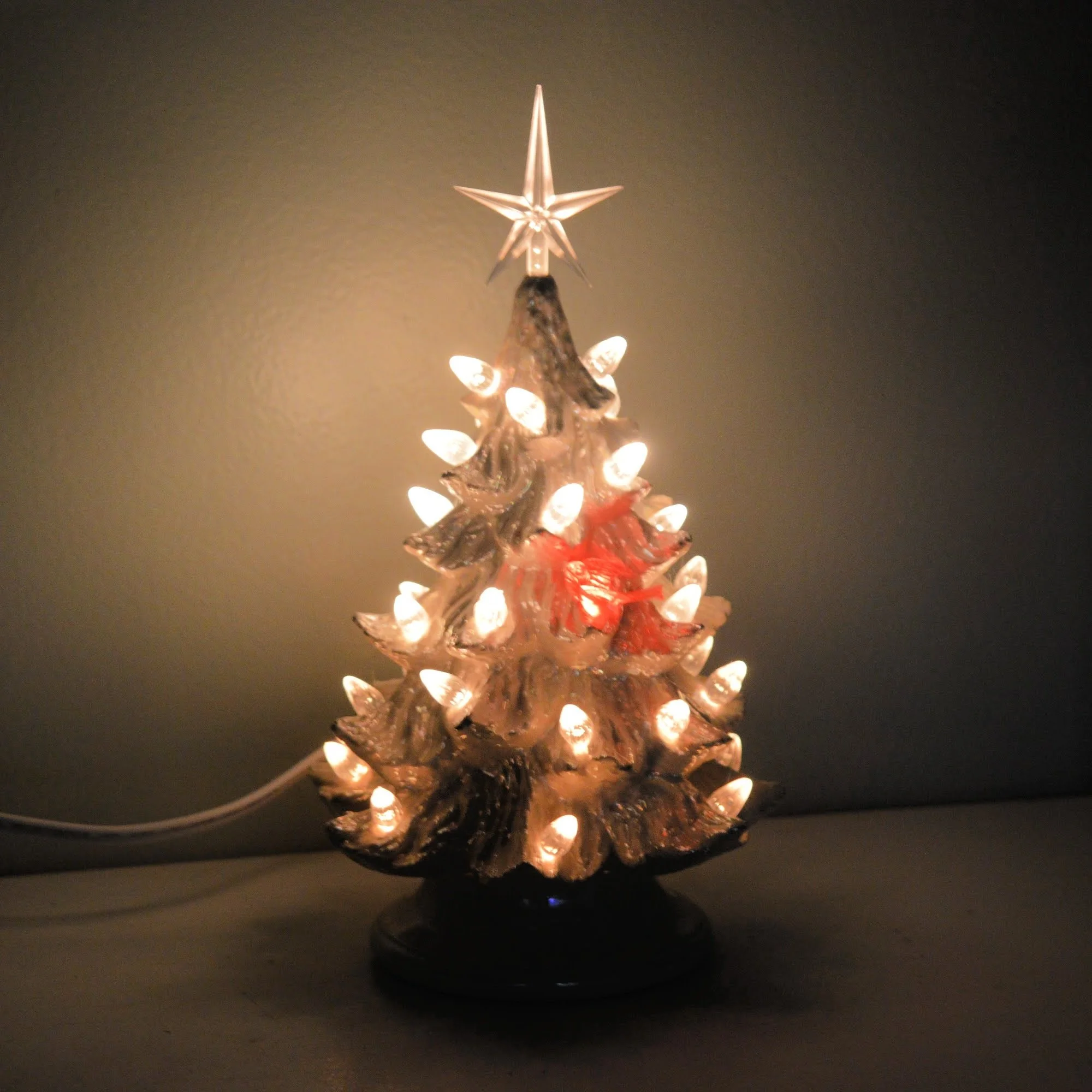 Small Memorial Tree-GrapeVine Ceramics-10.jpg