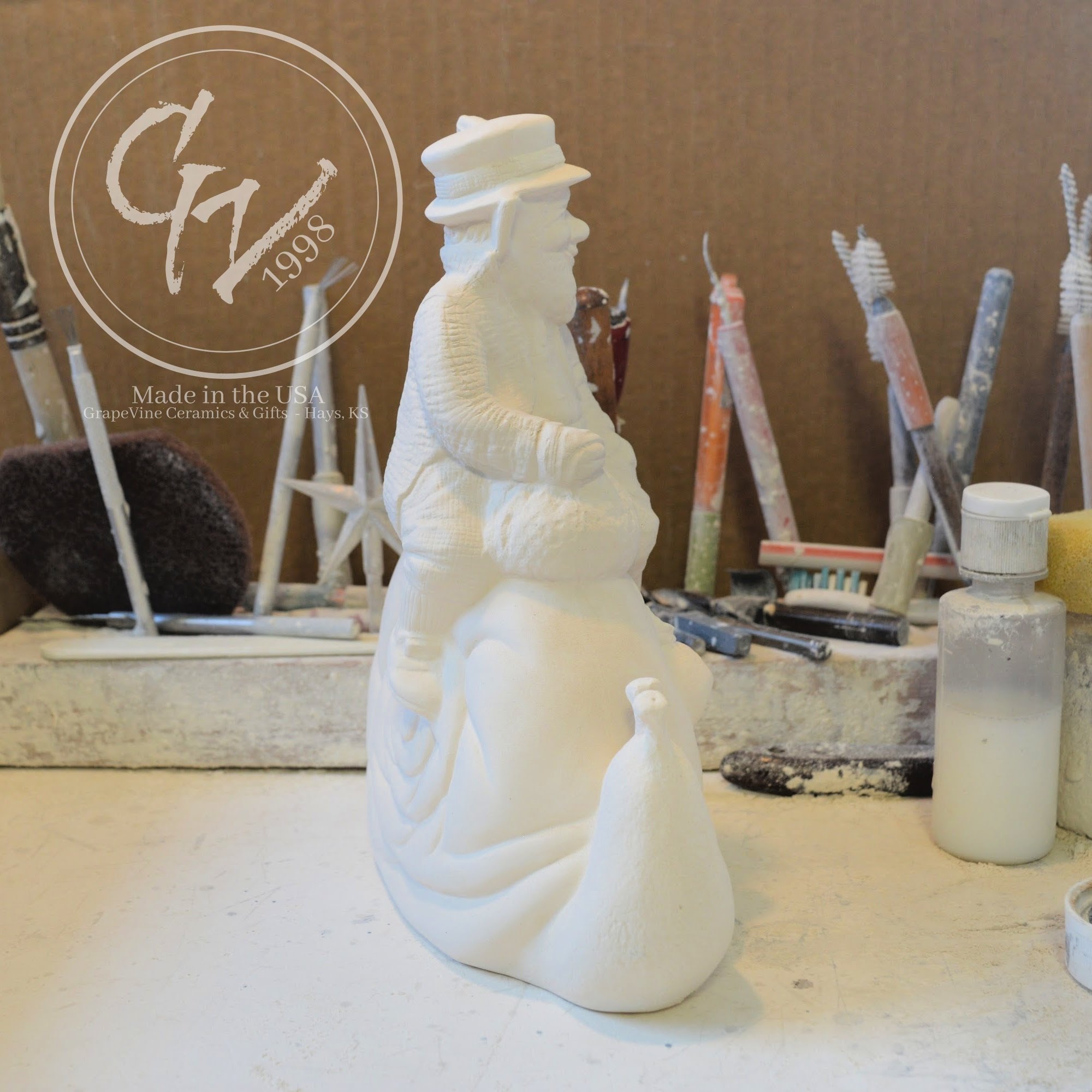GrapeVine Ceramics-Fantasy Folk Snail-Kimple 1849.6.jpg