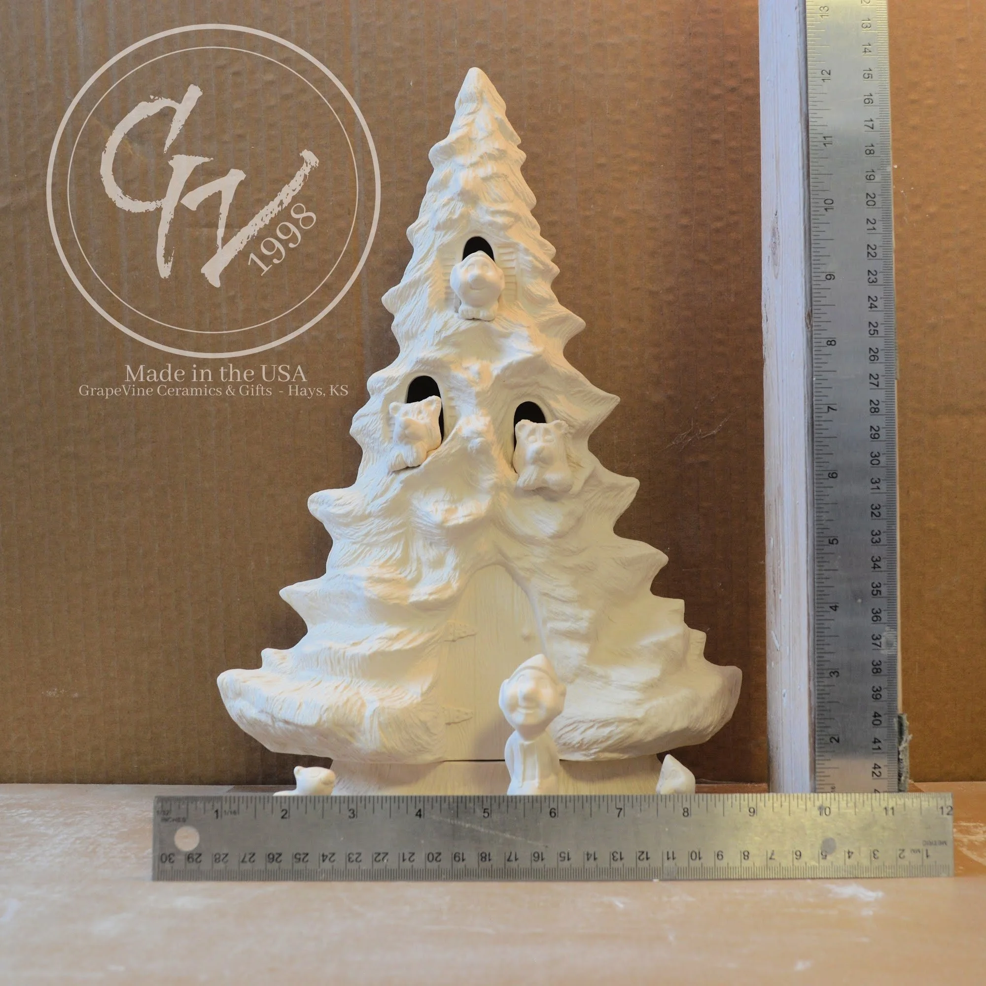 GrapeVine Ceramics-Christmas Tree House-Doc Holliday 914-915.0.jpg