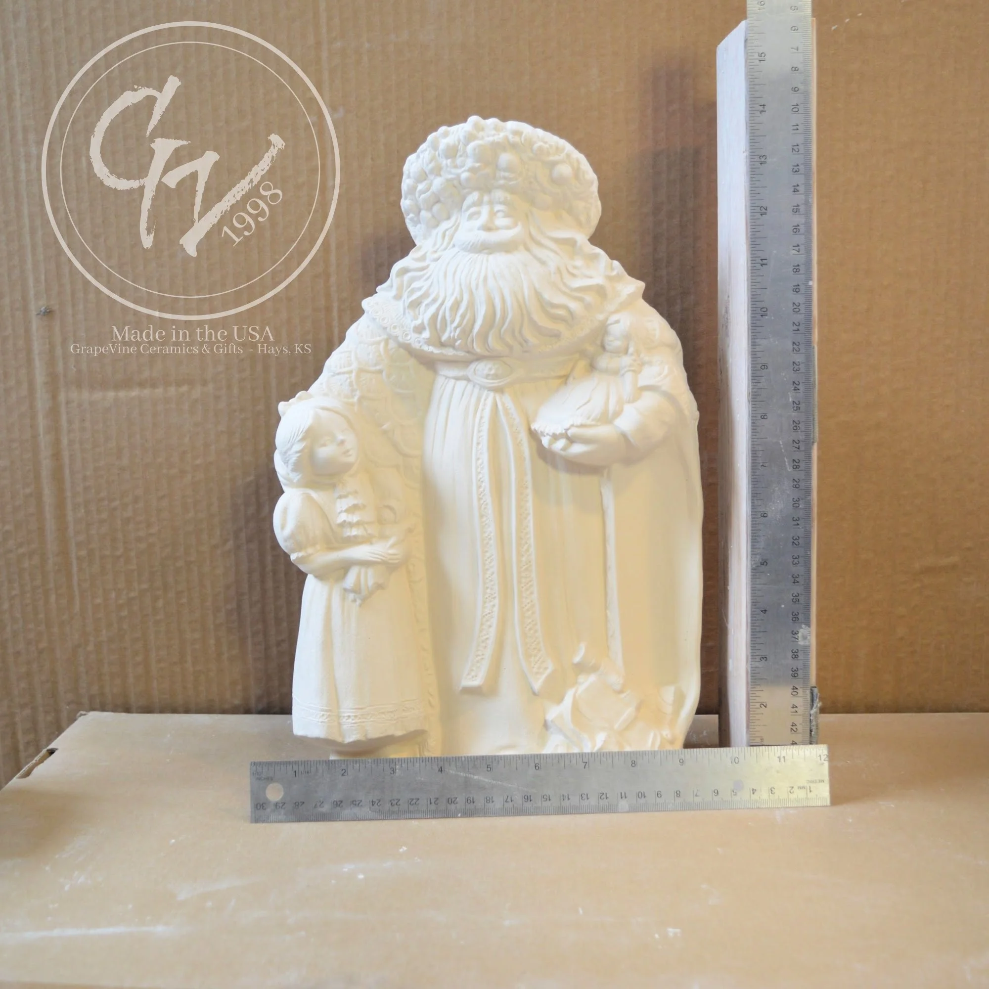 GrapeVine Ceramics-Renaissance Santa IV-Gare 2382.1.jpg