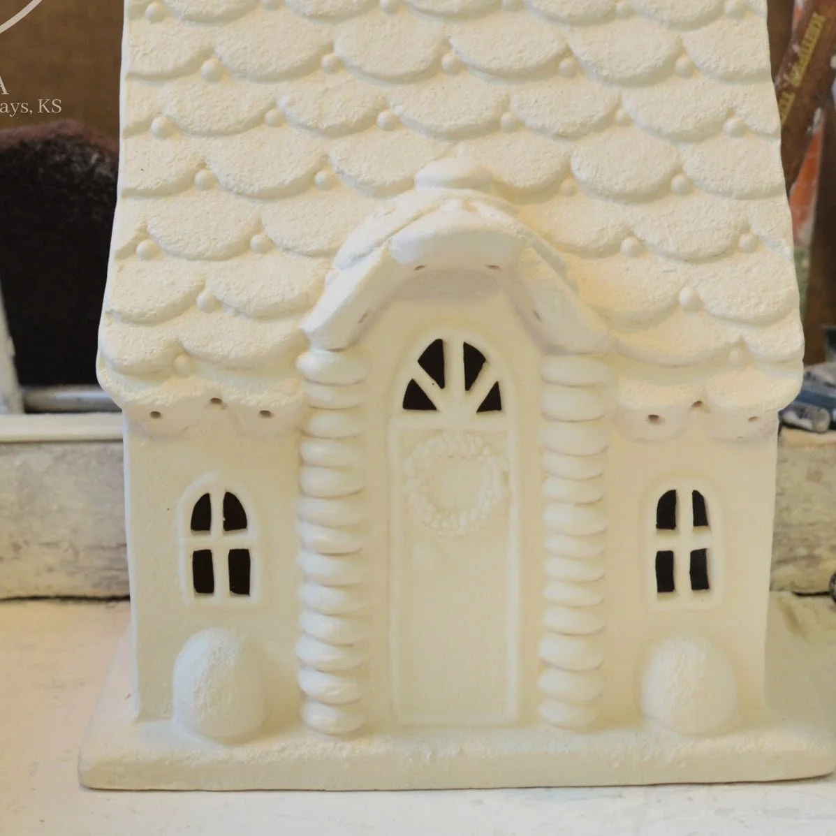 GrapeVine Ceramics-Gingerbread House-Gare 3145.9.jpg