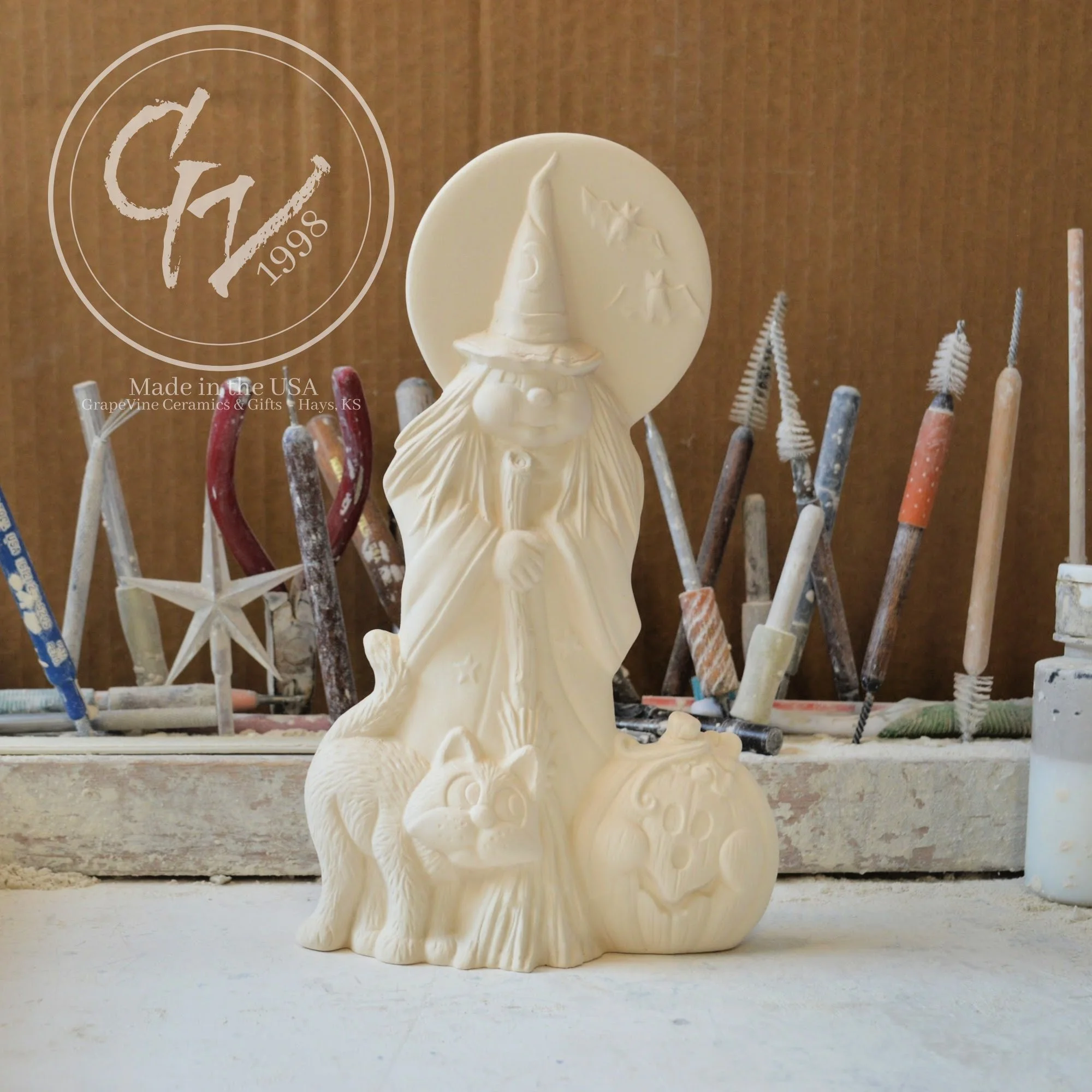 GrapeVine Ceramics-Witch Blinkie-Kimple 1719.1.jpg