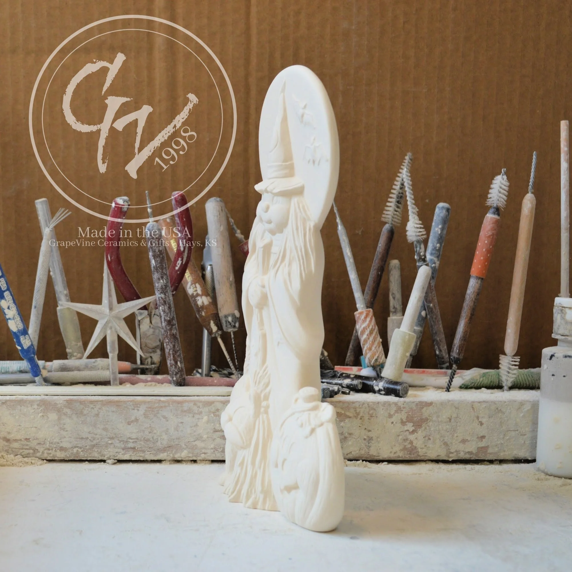 GrapeVine Ceramics-Witch Blinkie-Kimple 1719.4.jpg