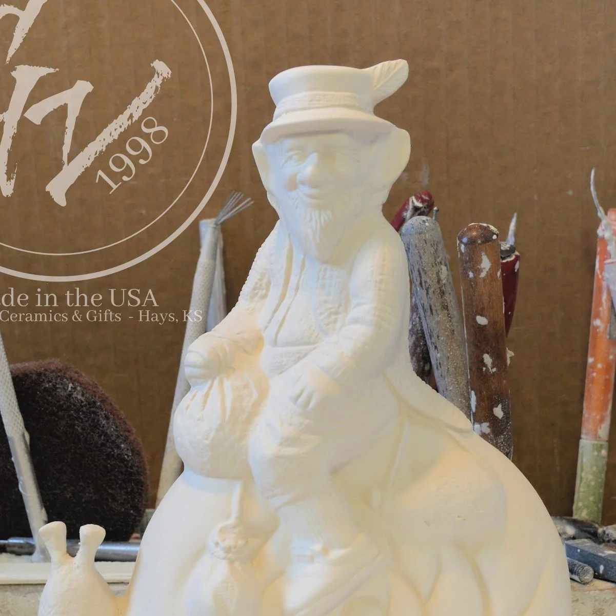 GrapeVine Ceramics-Fantasy Folk Snail-Kimple 1849.8.jpg