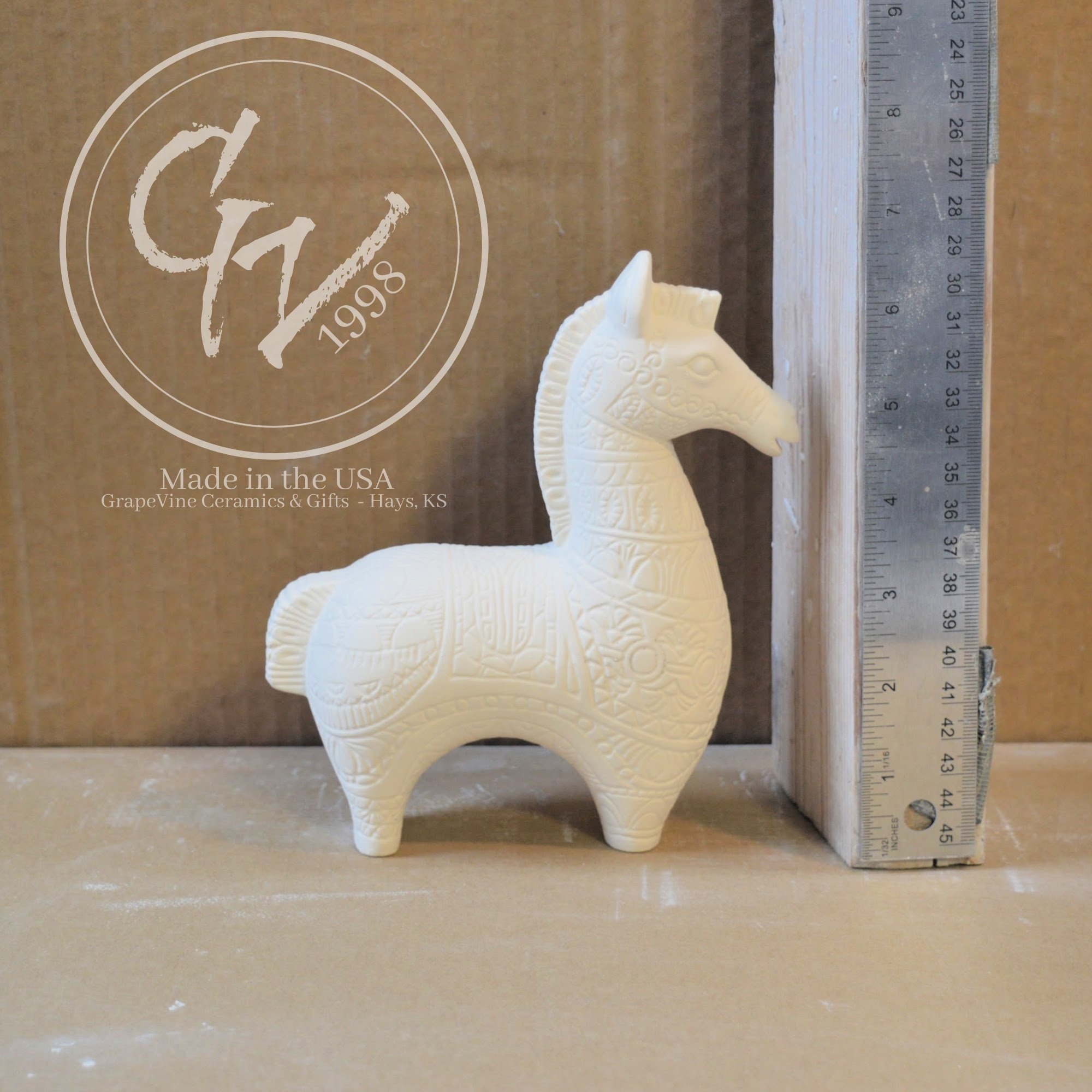 GrapeVIne Ceramics-Contemporary Hourse-Duncan DM184.0.jpg