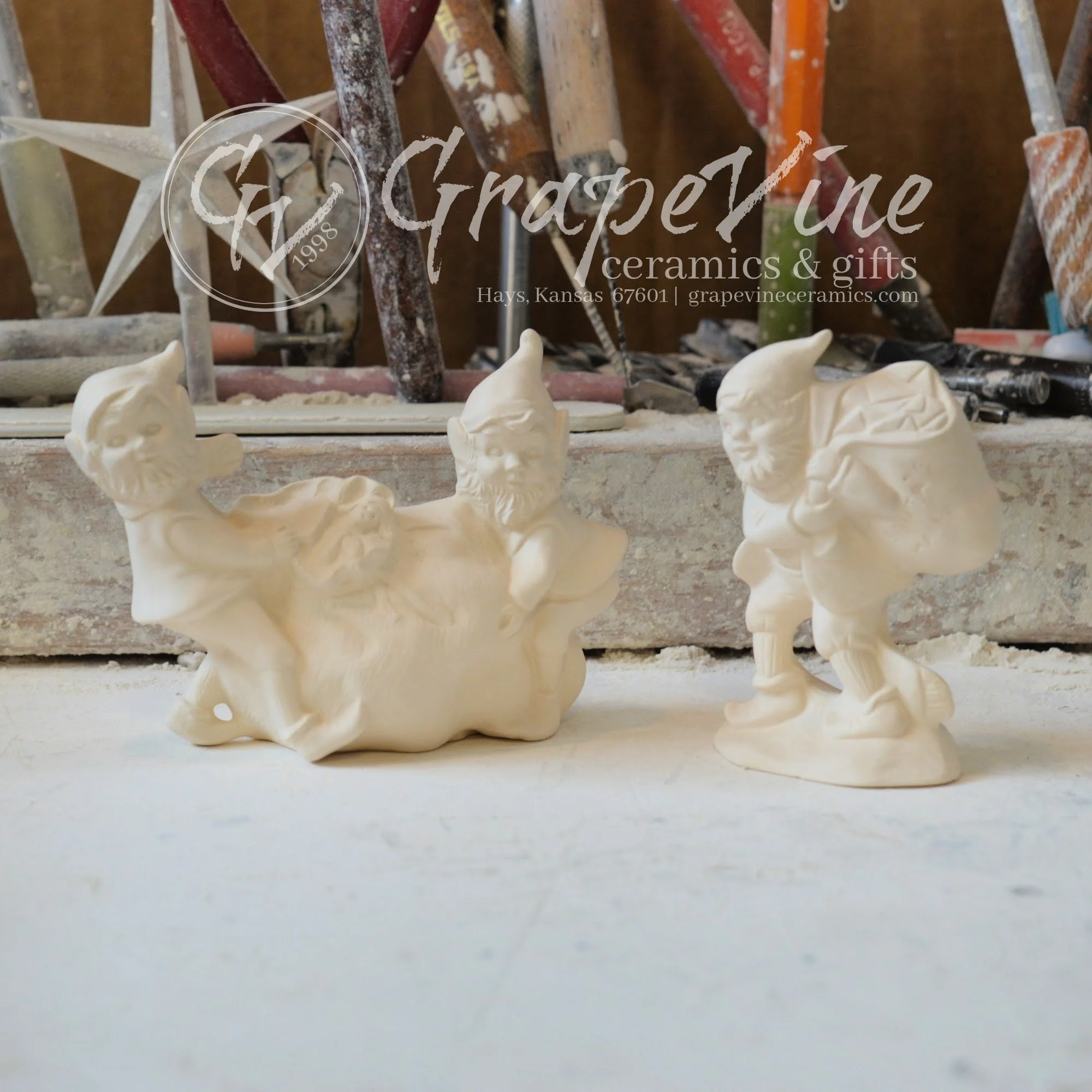 2.75-inch elves with toy bag – unpainted ceramic bisque figurines
