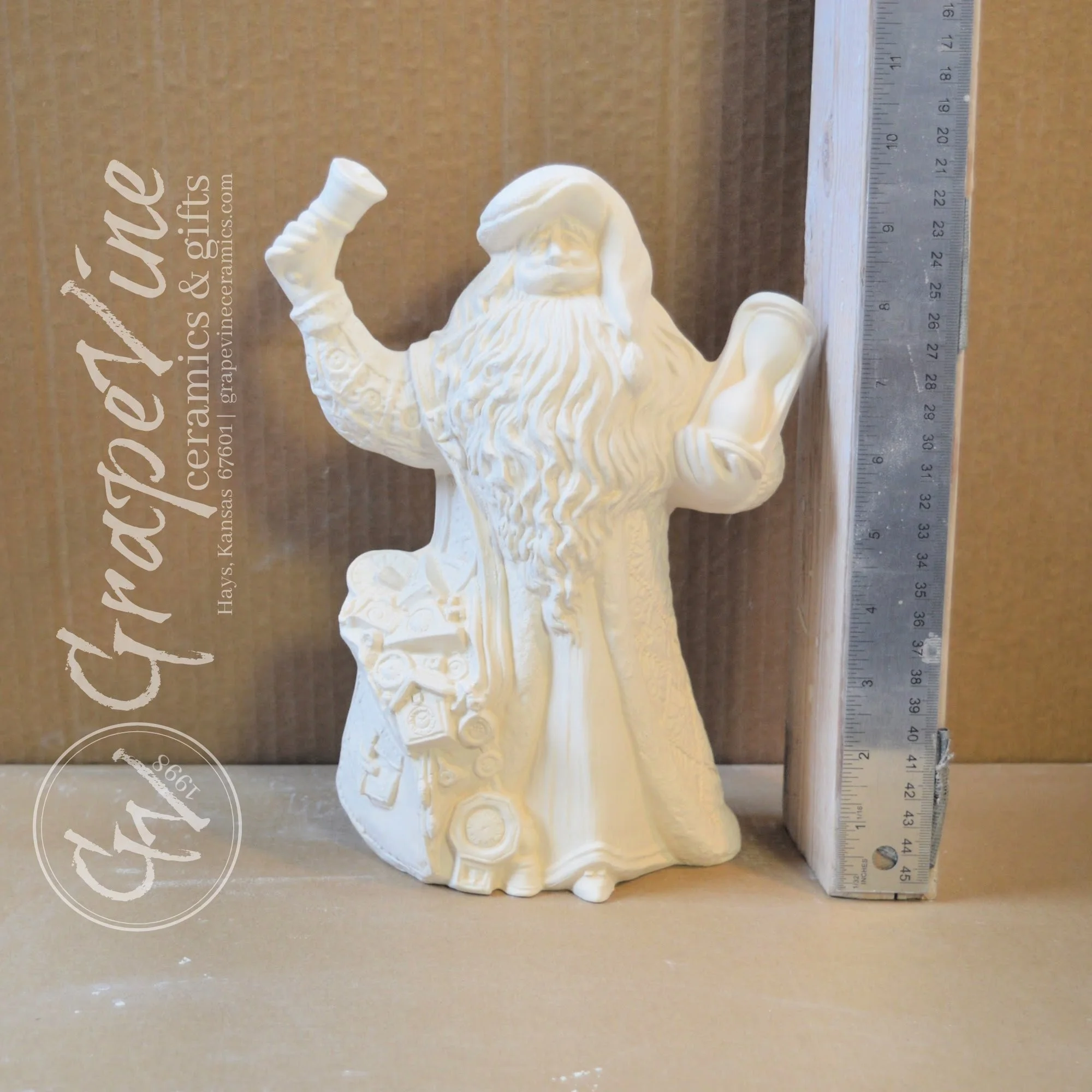 GrapeVine Ceramics-Christmas Time Santa-Gare 2794.0.jpg