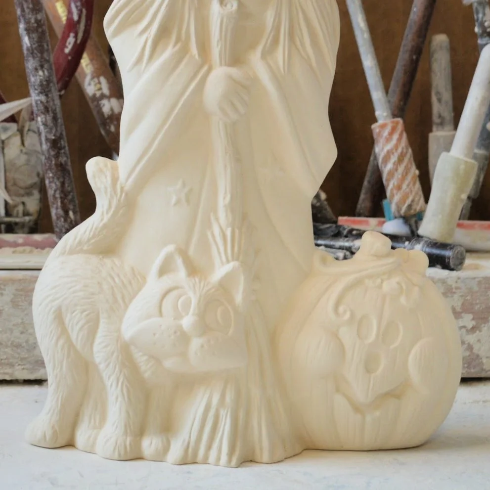 GrapeVine Ceramics-Witch Blinkie-Kimple 1719.7.jpg