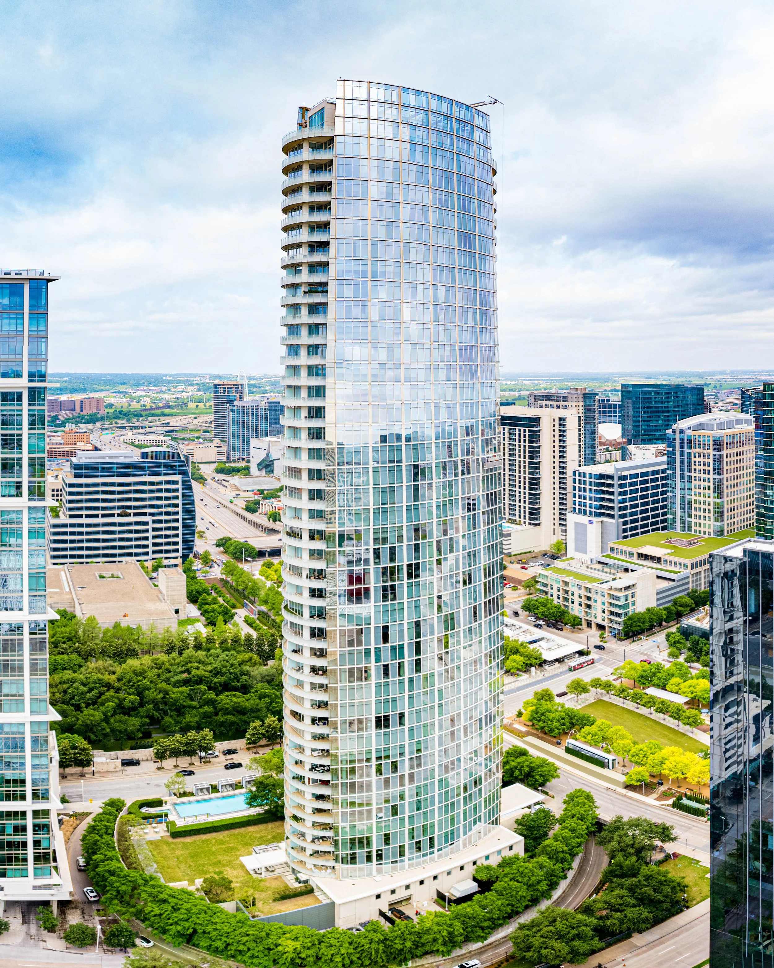 Dallas Skyscraper.jpg