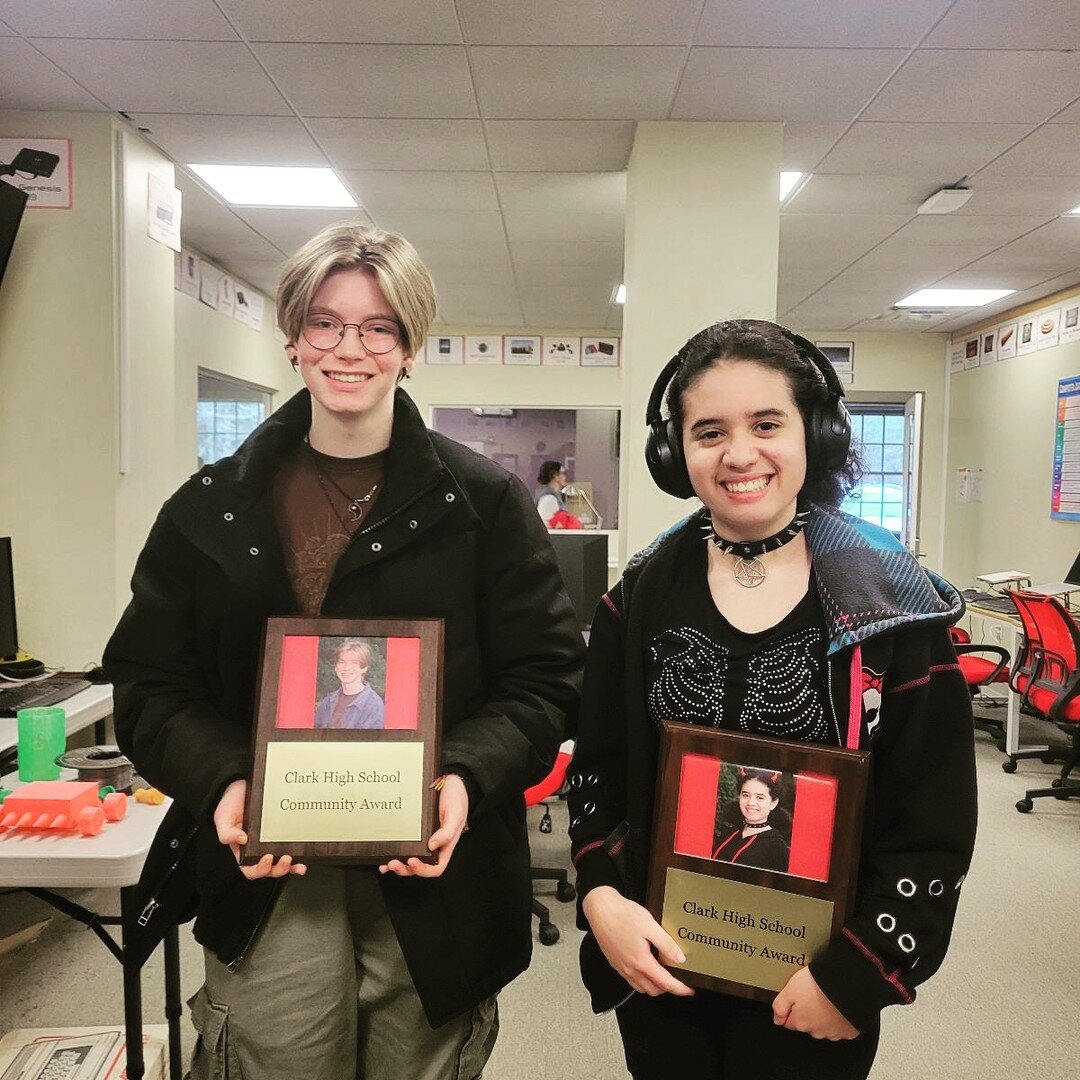 Congratulations to our High School Community Award Recipients! 👏

#highschool #communityaward #community #clarkschool #rowley,ma #k12learning #privateschool