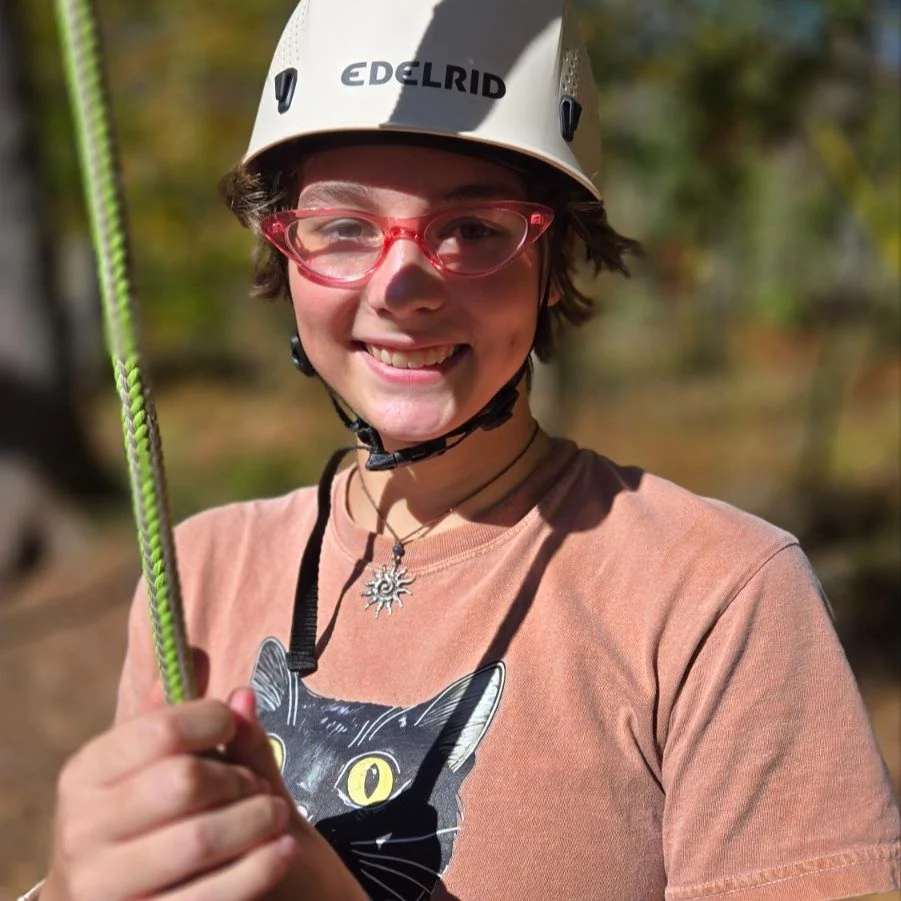 Monday, October 6th ☀️🌱
High School at @hulbertoutdoorcenter 
Ft. Ropes Courses!

#hulbertoutdoorcenter #vermont #outdoors #highschool #fieldtrip #experientiallearning #community #teambuilding #community #clarkschool #fun #challengebychoice #adventu