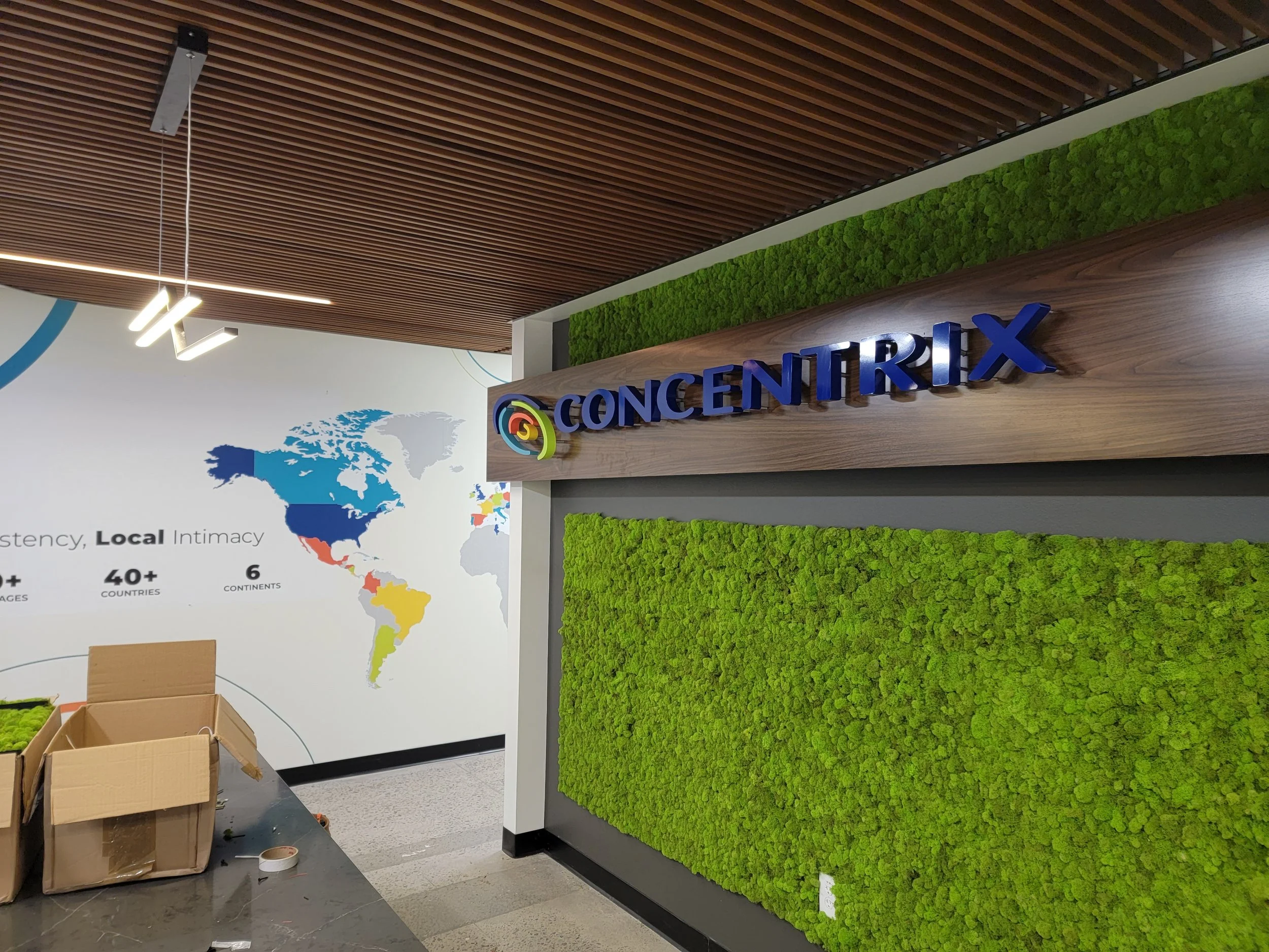 Illuminated Interior Channel Letters & Vinyl Wall Graphics
Concentrix
Nashville, TN