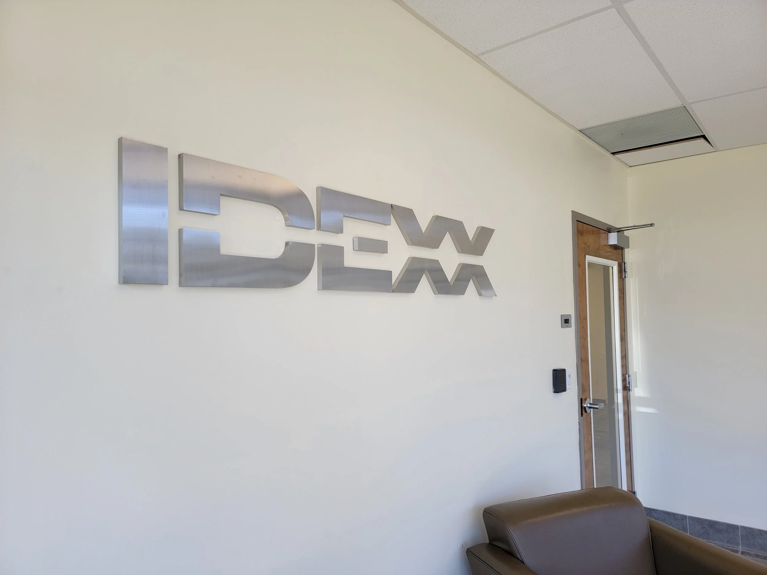 Interior Dimensional Letters 
IDEXX
Memphis, TN