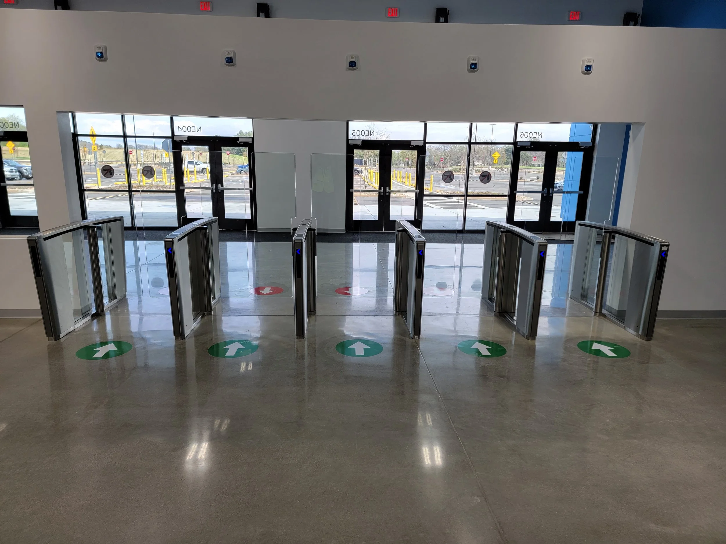 Floor Vinyl (Full ADA Signs & Graphics Package Installed)
Amazon Fulfillment Center
Louisville, TN
