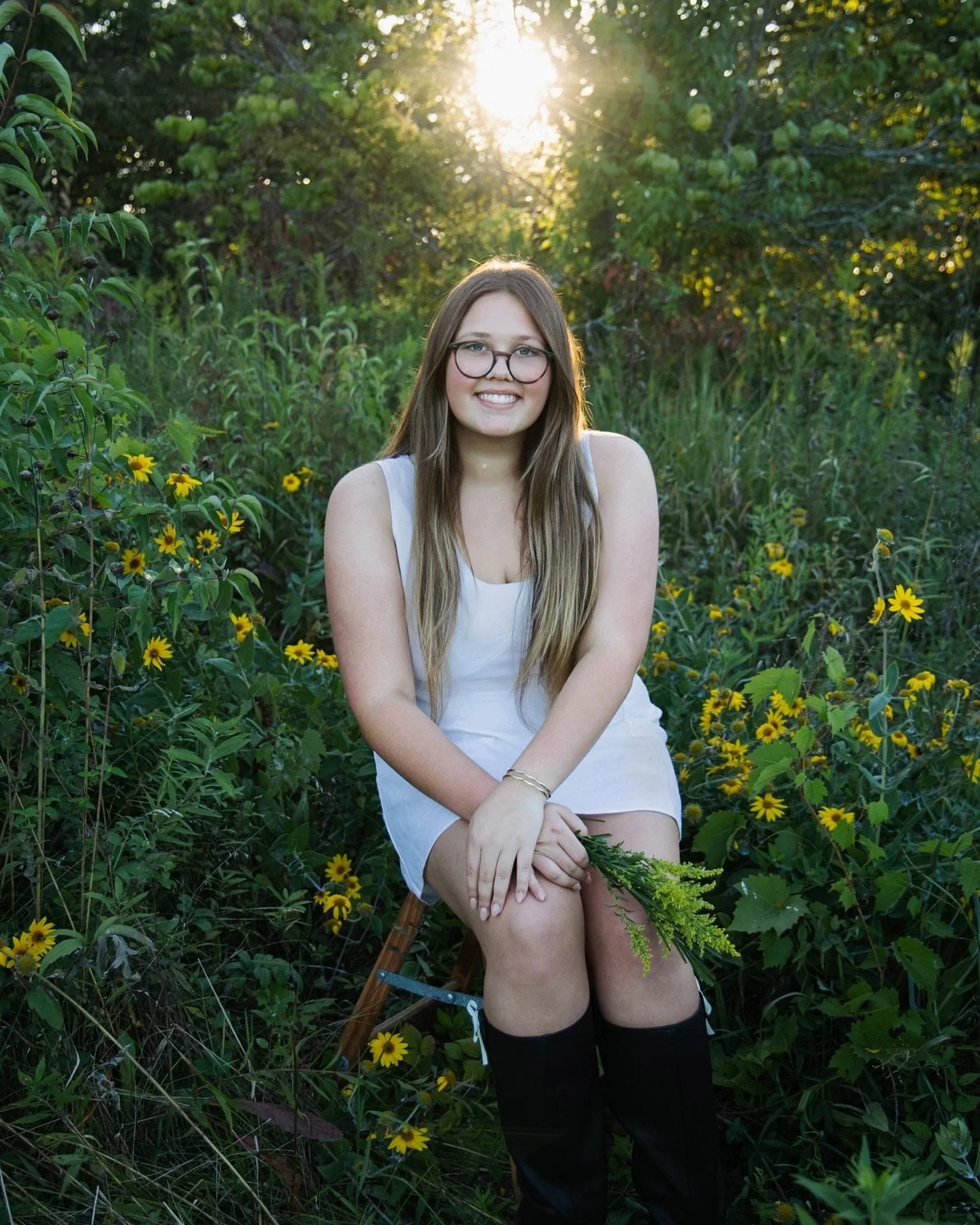 Sage | Westfield High School | Class of 2026 
*
*
*
#westfieldseniorphotographer #seniorpics #flowerfield #marciyochumphotography
