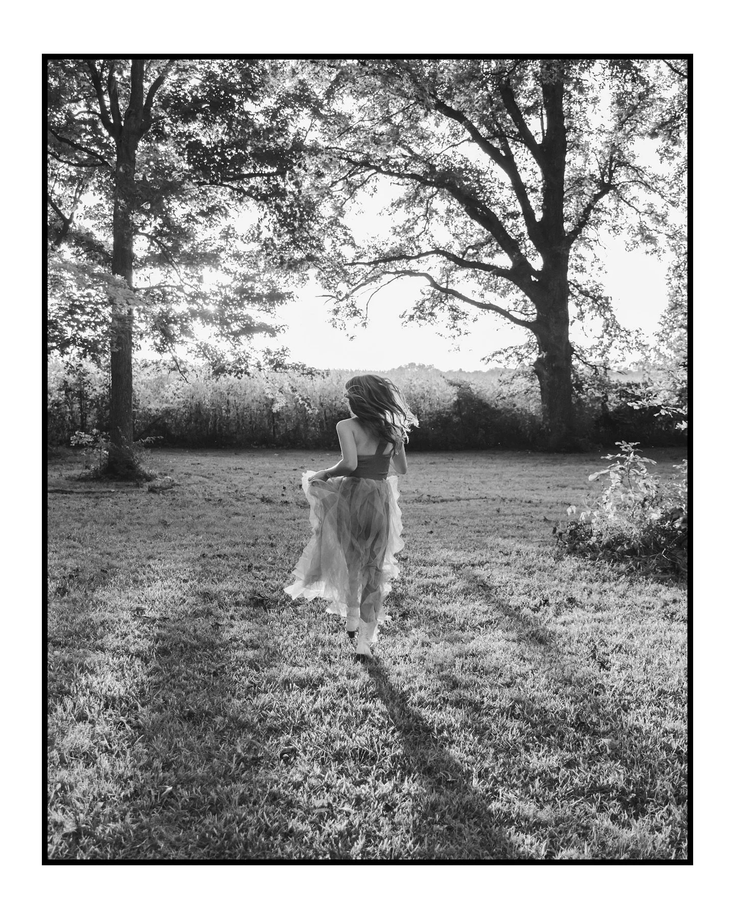 Valyn | Westfield High School | Class of 2026 ~ Part 1
*
*
*
#westfieldseniorphotographer #seniorpics #flowerfarm #marciyochumphotography #greenhouse