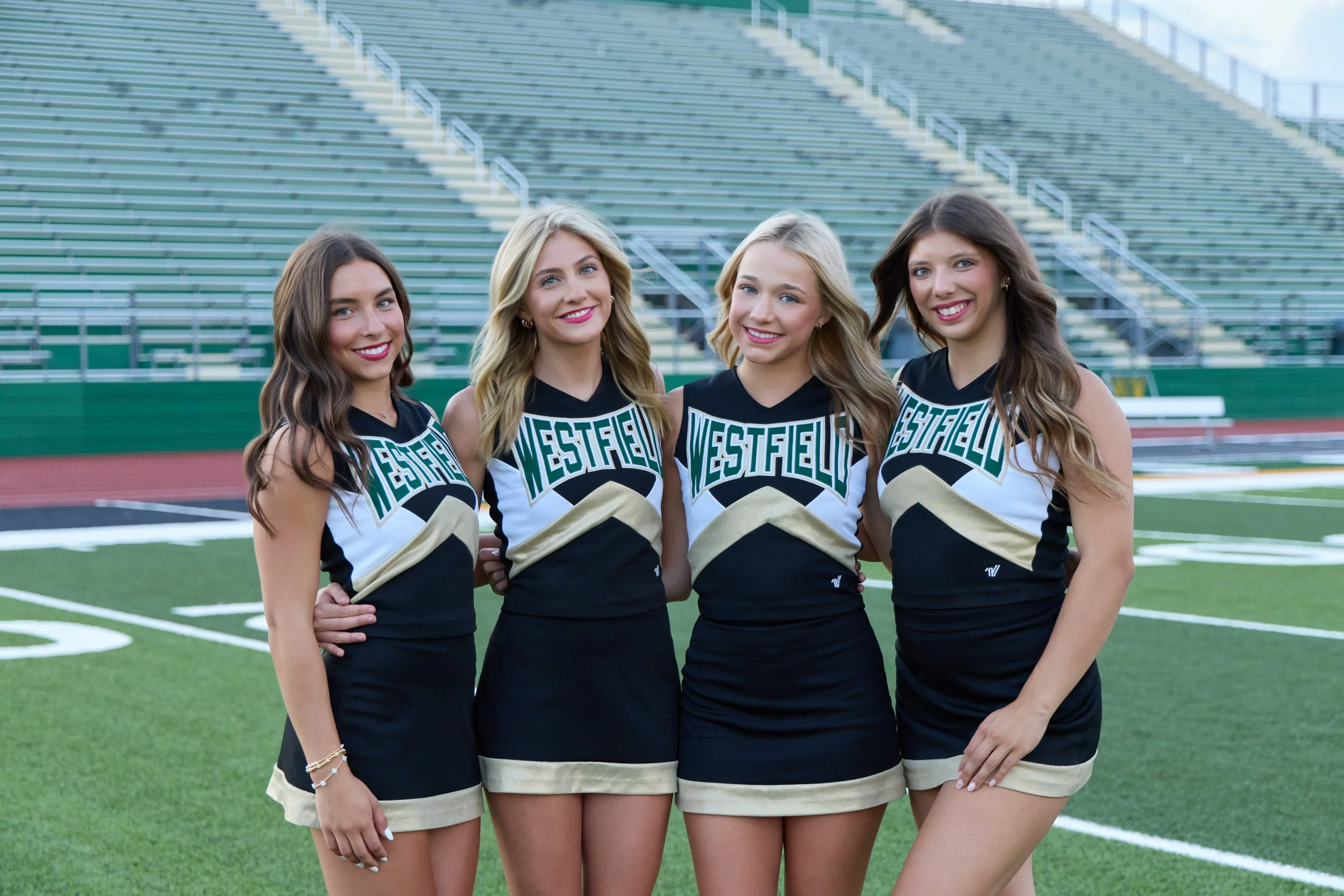 westfieldCheerSeniors1A0A8426marciyochumphoto.jpg