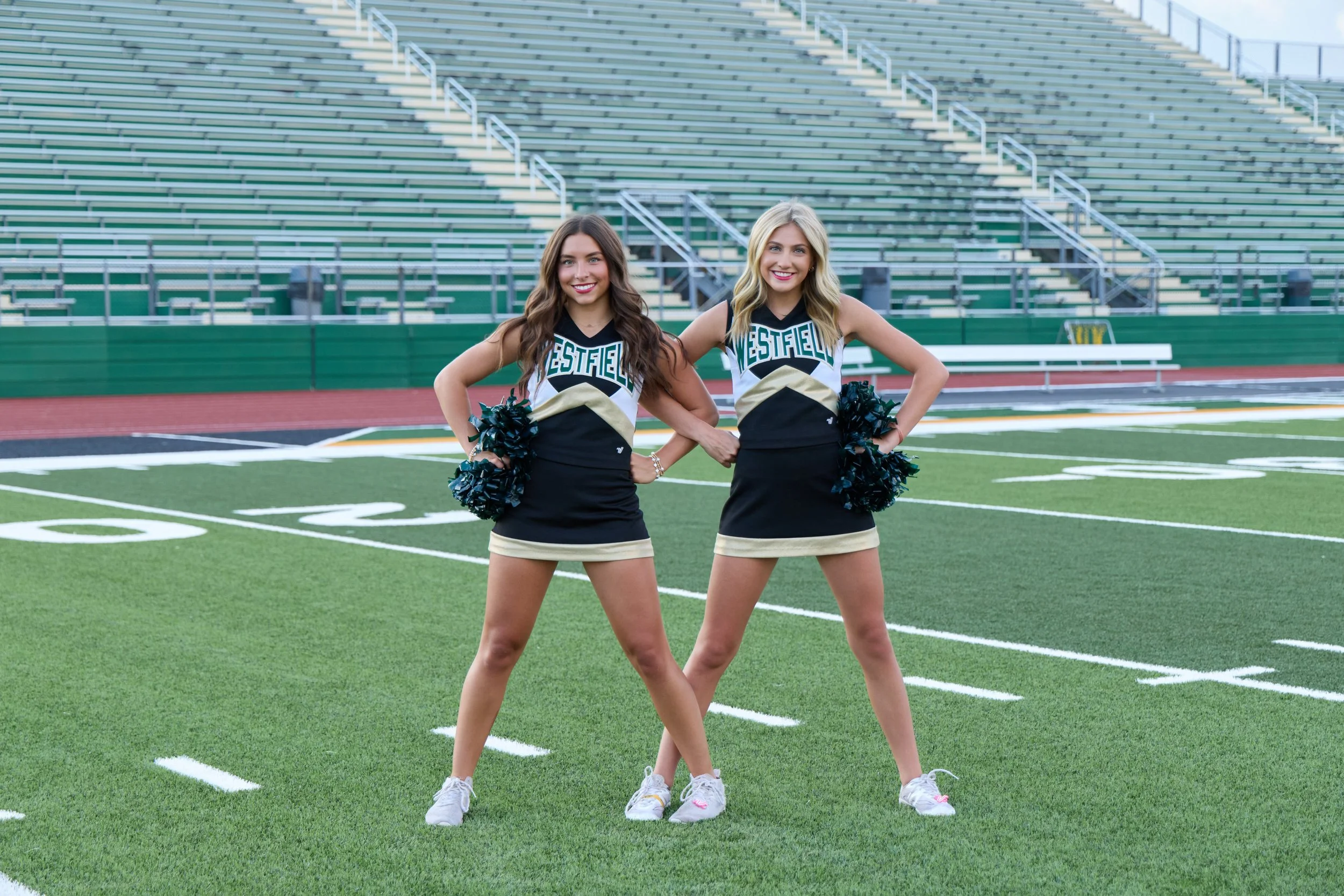 westfieldCheerSeniors1A0A8422marciyochumphoto.jpg