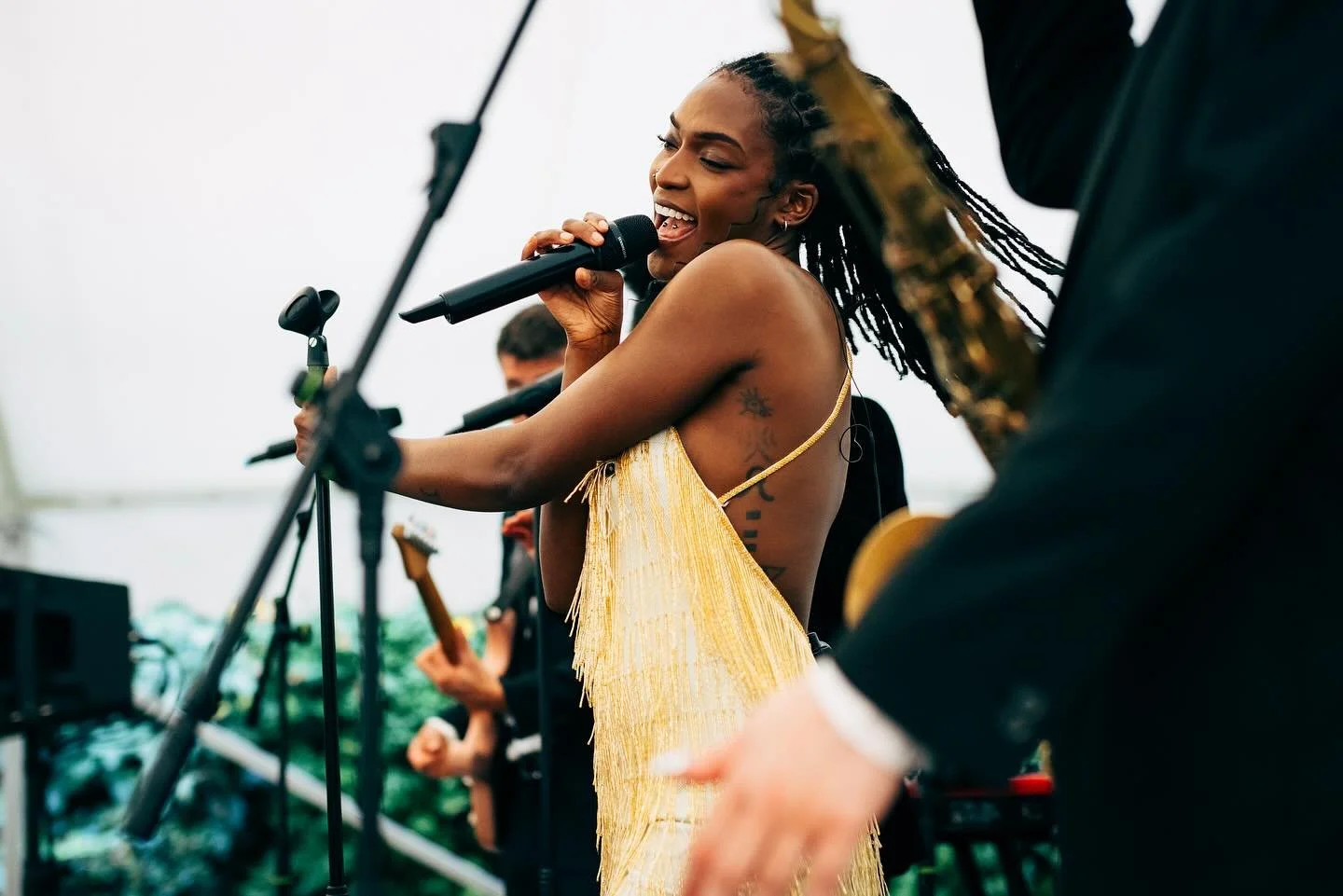 There&rsquo;s live bands. And then there&rsquo;s @dejadejadejaaa