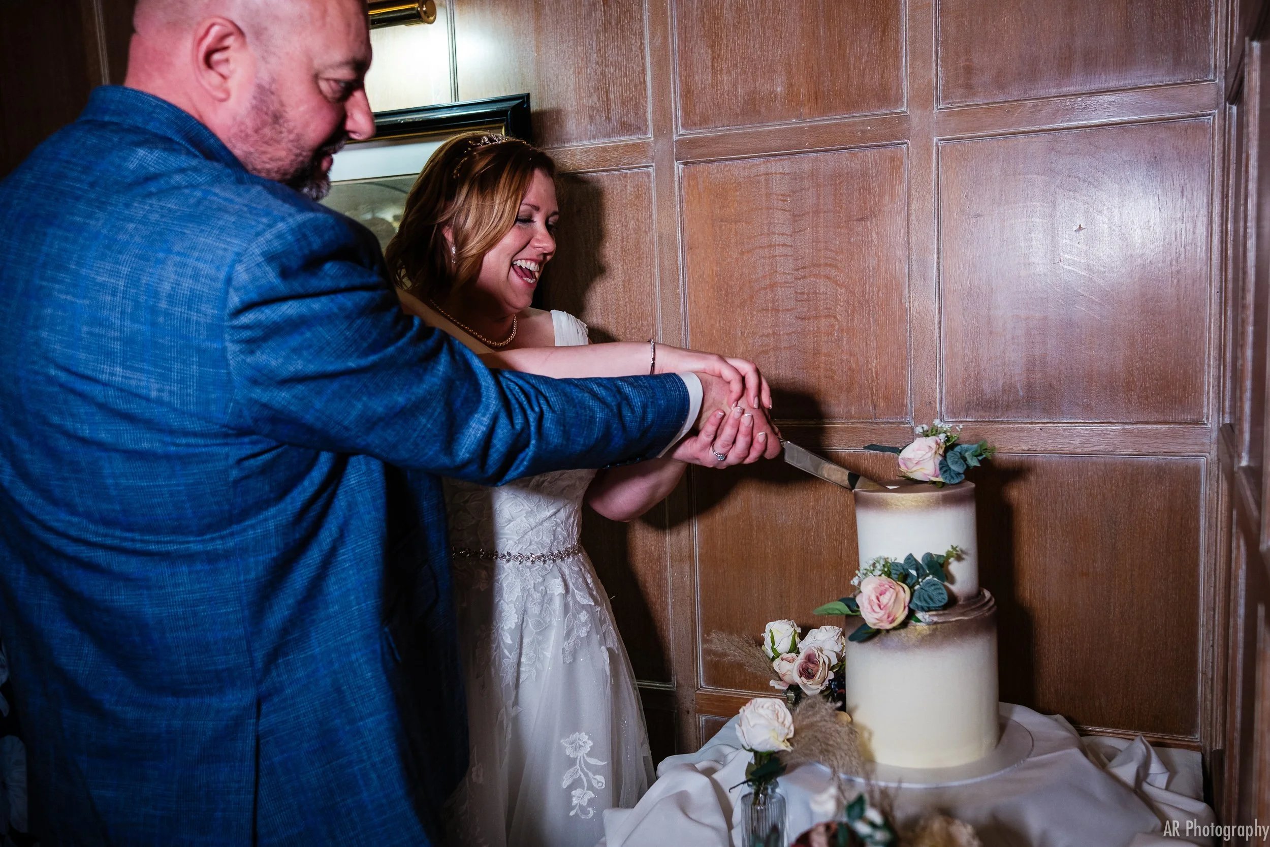 Old Bridge Hotel Wedding-29.jpg