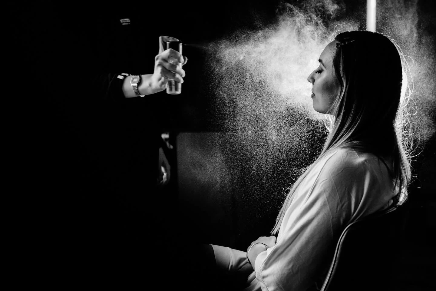 As I now deliver my wedding galleries in both colour &amp; black/white&hellip;here&rsquo;s a monochrome throwback to Leanne &amp; Louis fabulous St.Pancras wedding.
.
#londonweddingphotographer #blackandwhitewedding #monochromewedding #hertfordshirew