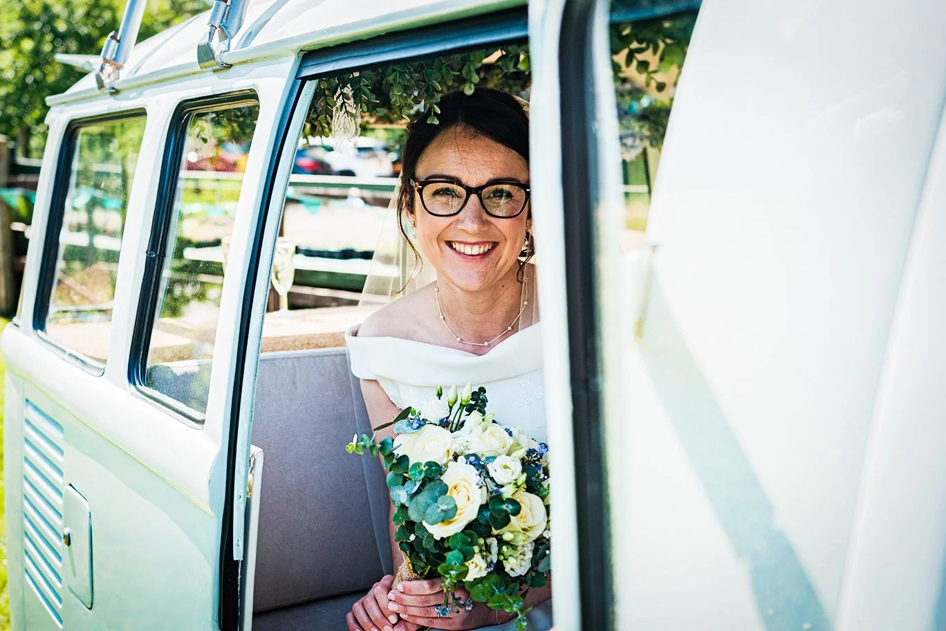 Hidden away in the Hertfordshire countryside @enchantedgardenweddings is the kind of venue that feels instantly relaxed the moment you arrive. Open skies, woodland surroundings, a beautiful tipi reception, and the sort of atmosphere where everyone ca