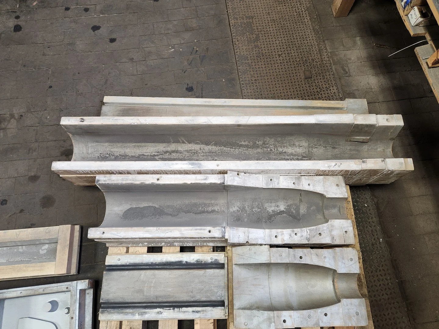 custom rabble arm casting #custom #metalcastings #customcastings #thermafab #metal #metalfabrication #fabrication #customfabrication #industrialcasting #customindustrialcasting