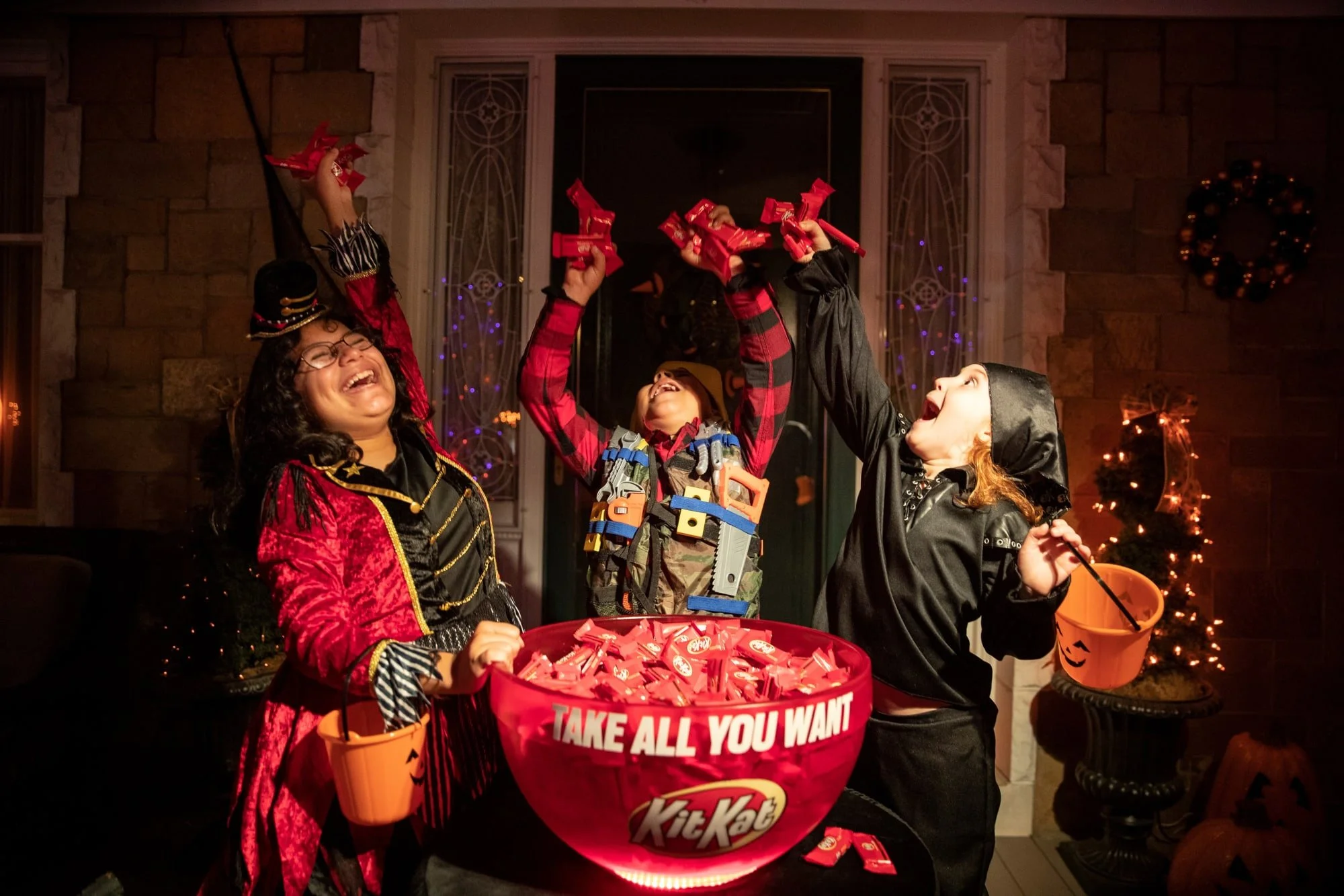 https___foodsided.com_files_2022_10_Never-Ending-KIT-KAT®-Trick-or-Treat-Bowl-3.jpg