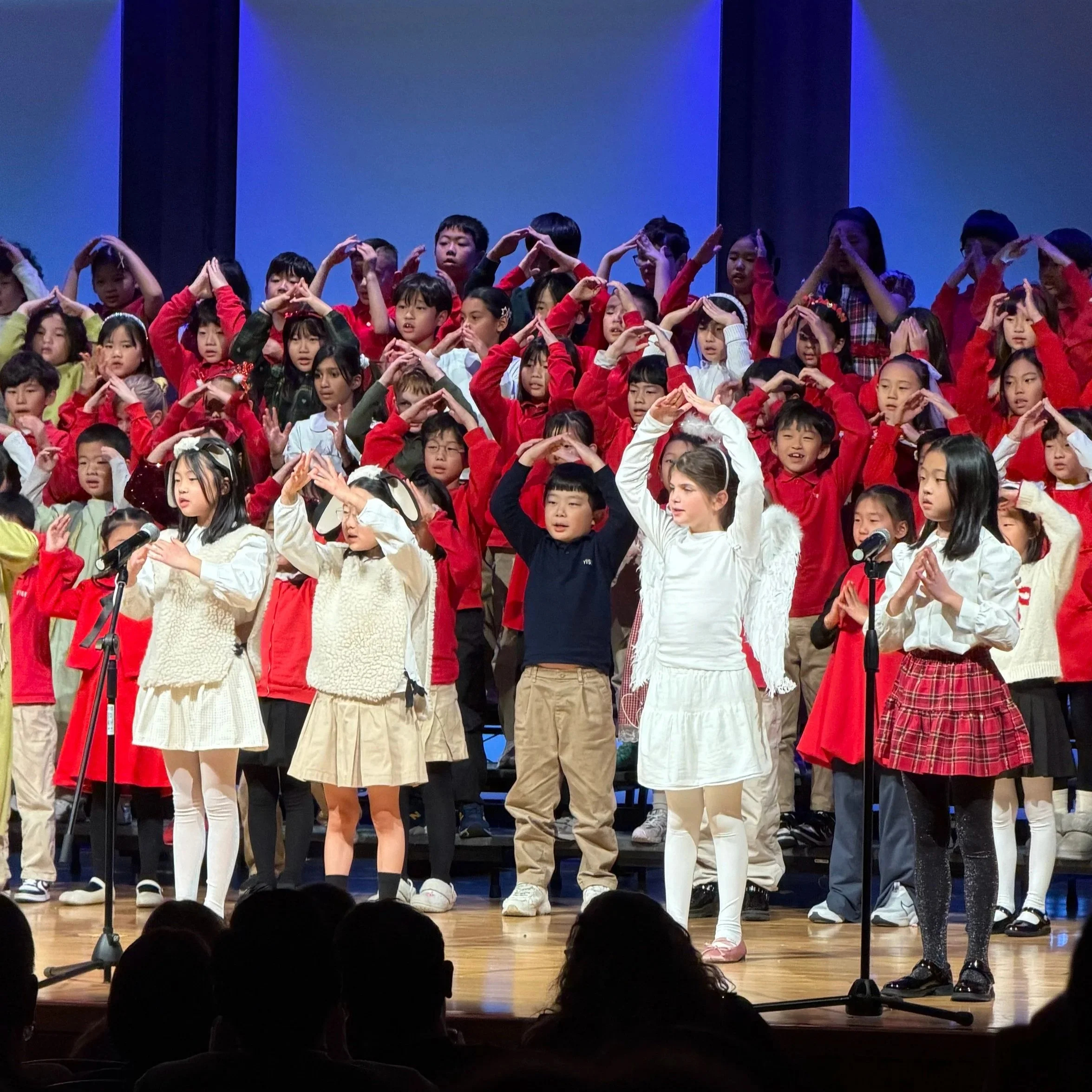 Elementary Shares the Joy of Christmas Through Music