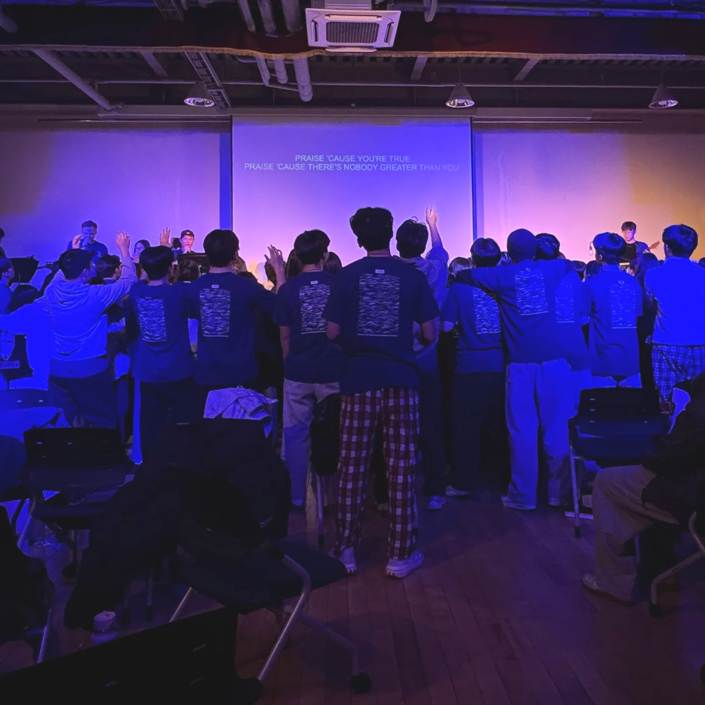 Students Dive Deeper at “Anchored” High School Retreat&nbsp;