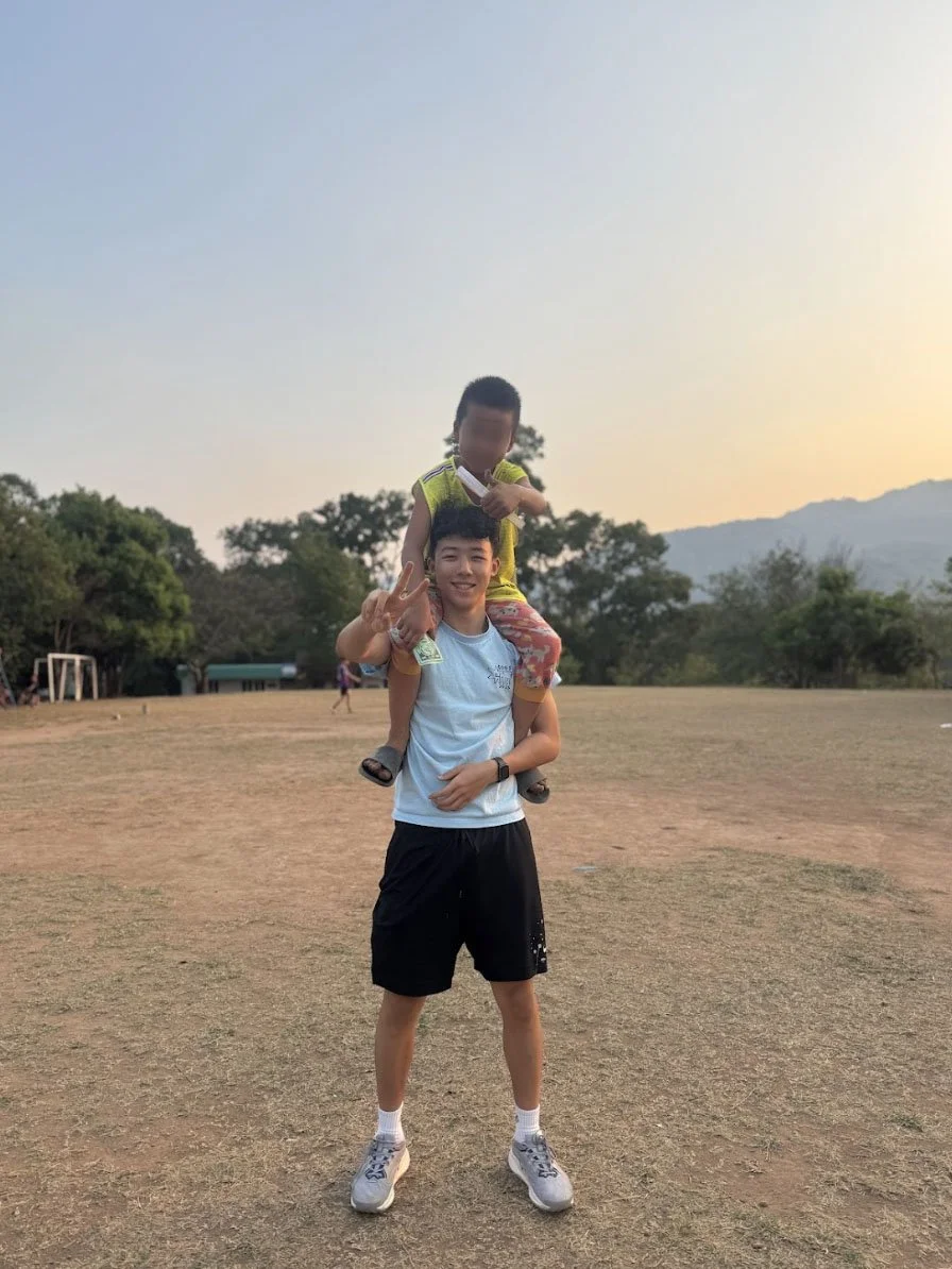 Chiang Mai-boy-blur.jpg